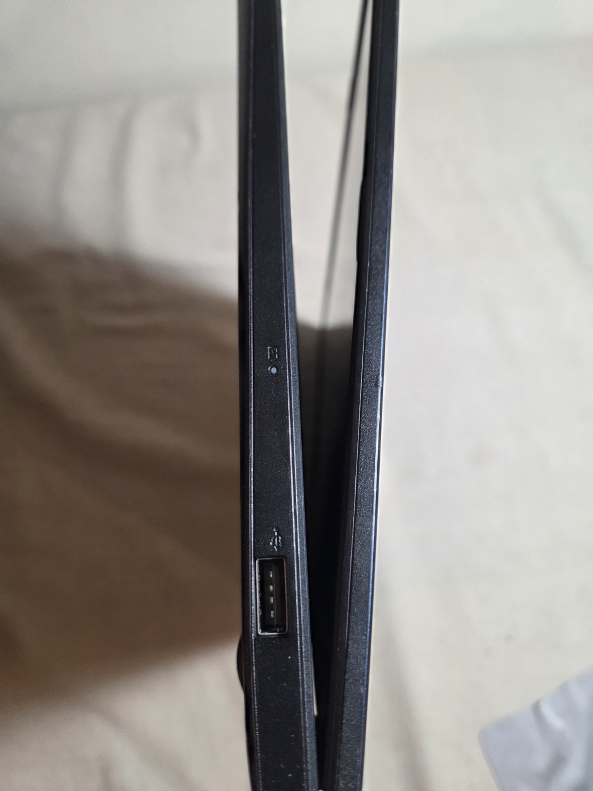 2023 ASUS Vivobook Go 15 (E510 / L510) – Windows 11 – 128GB – Incl. 65W Charger