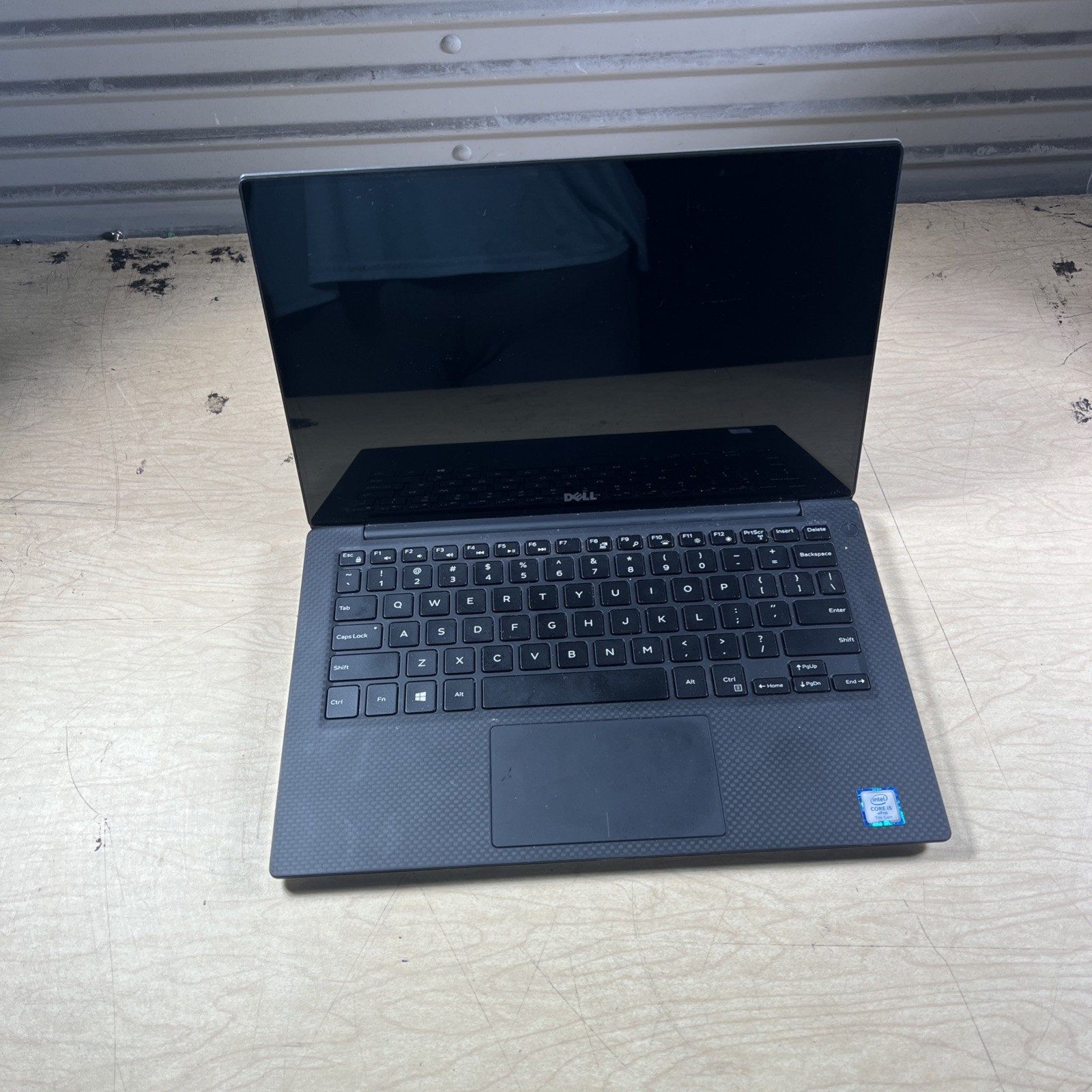 DELL XPS 13 9360 INTEL CORE I5-7300U 2.60GHZ 8GB RAM **NO HD/ NO CADDIE/ NO OS/
