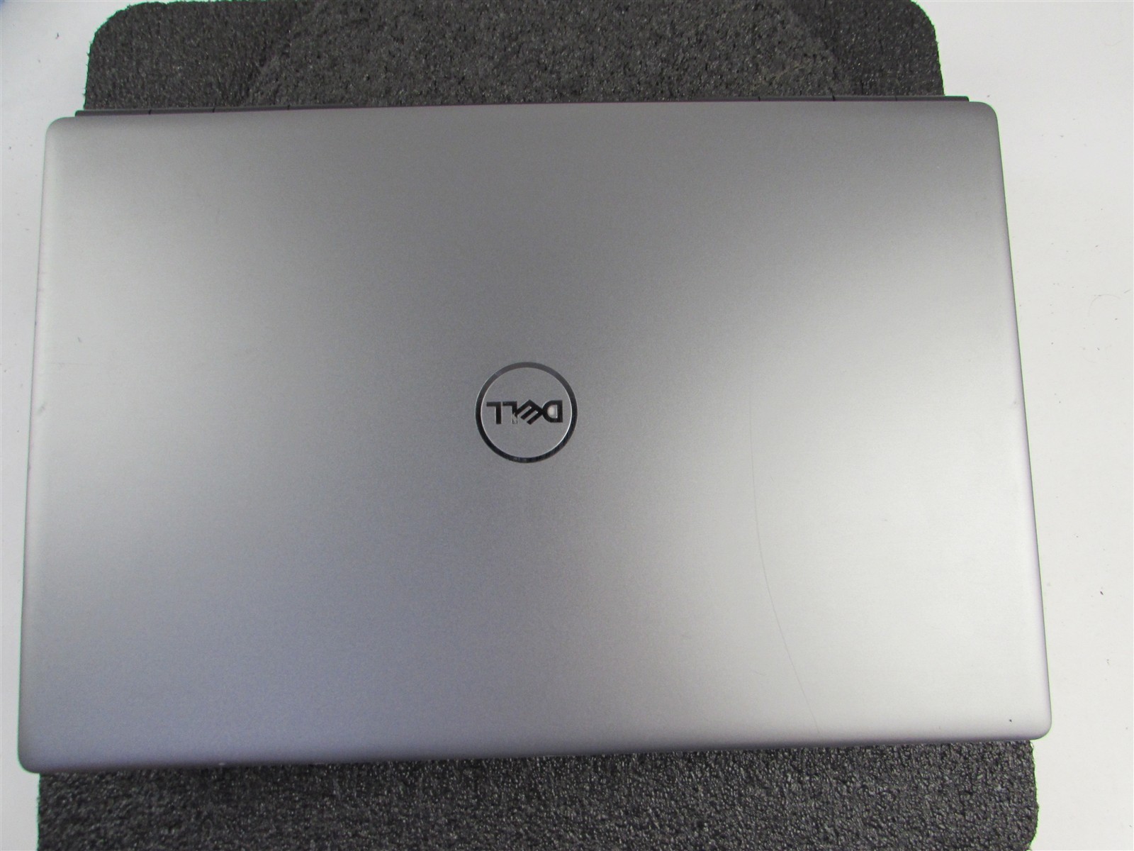 DELL PRECISION 7750 FHD CORE I7-10850H 1TB 32GB RAM RTX 4000 WIN 11 PRO NO BATT