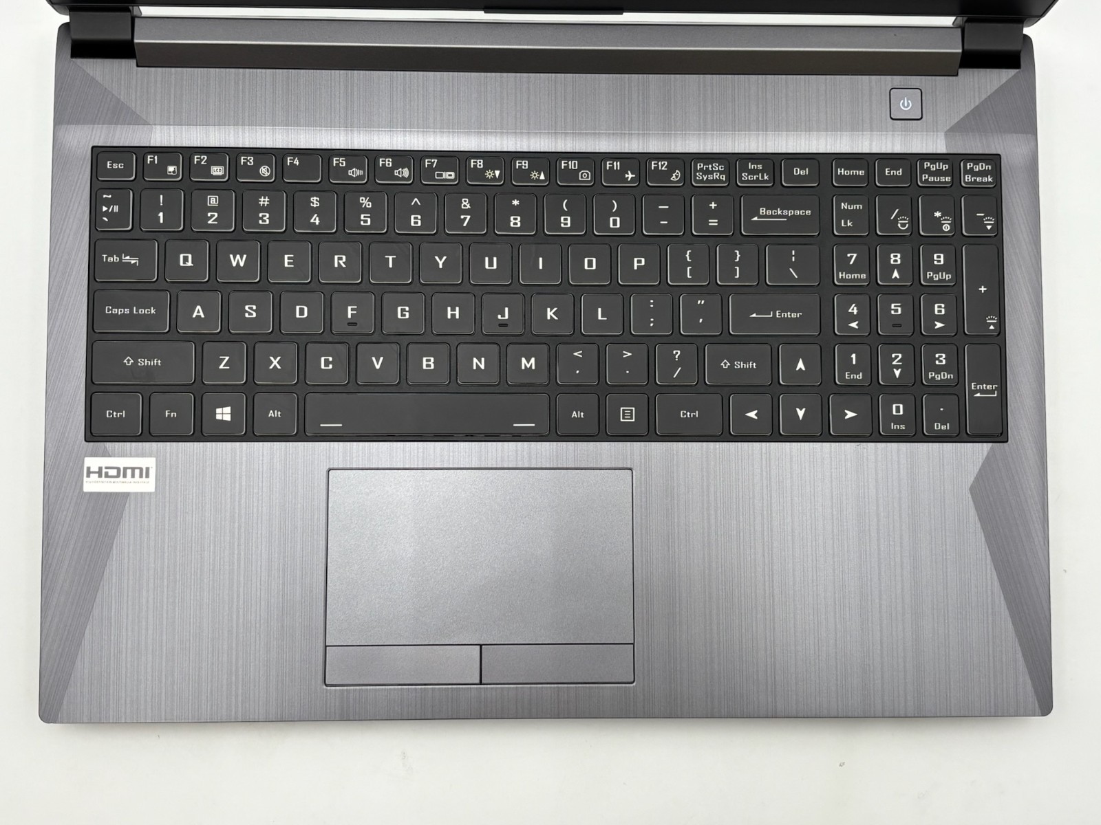 Sager Gaming Laptop NH58DD 15.6″ 512 GB SSD 48 GB RAM i7-10875H RTX 2060