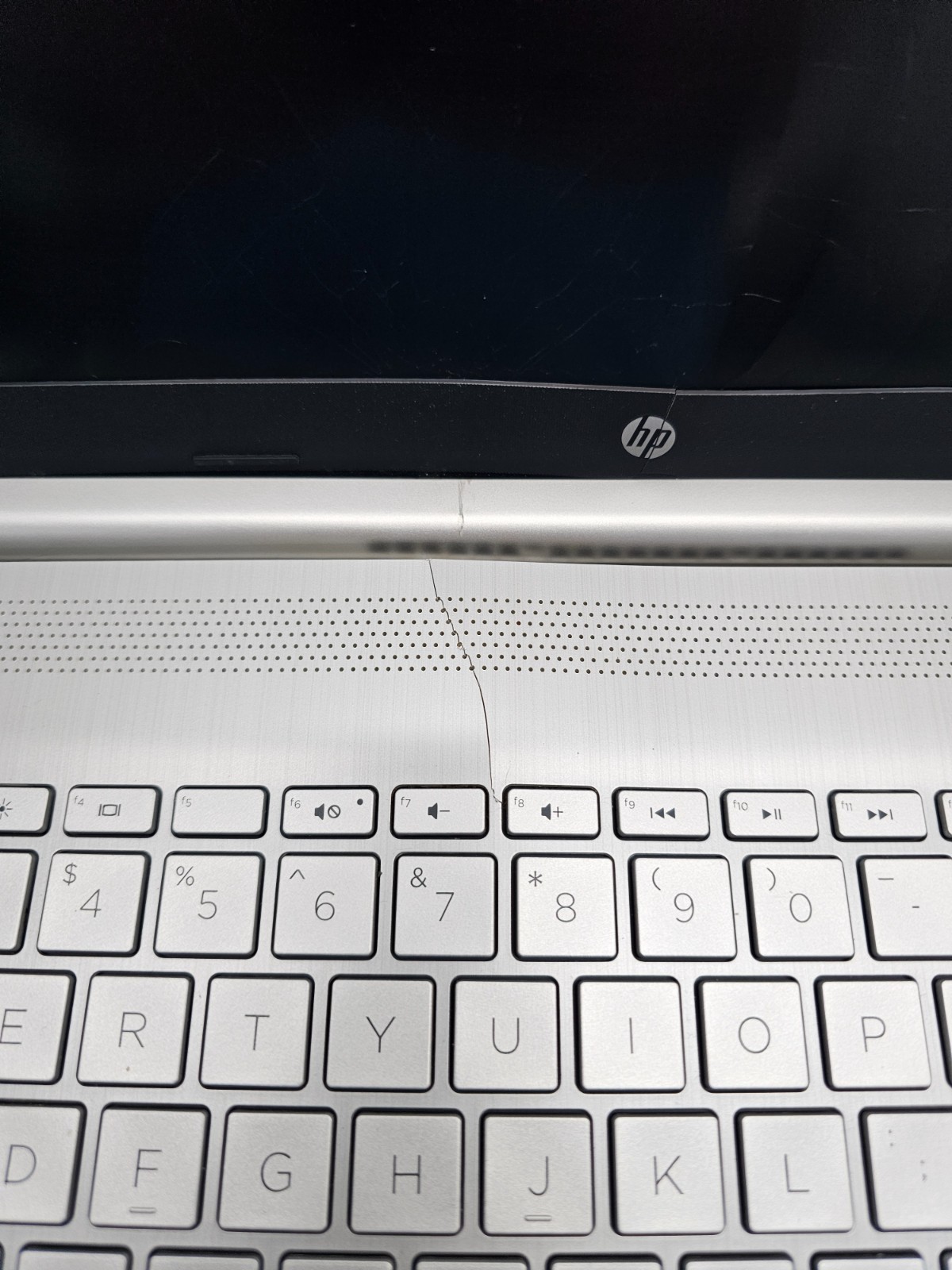 HP 15-EF1082NR 15.6″ Laptop AMD RYZEN 3 3250U 8GB Ram NO HD/OS Bad Screen (FL)