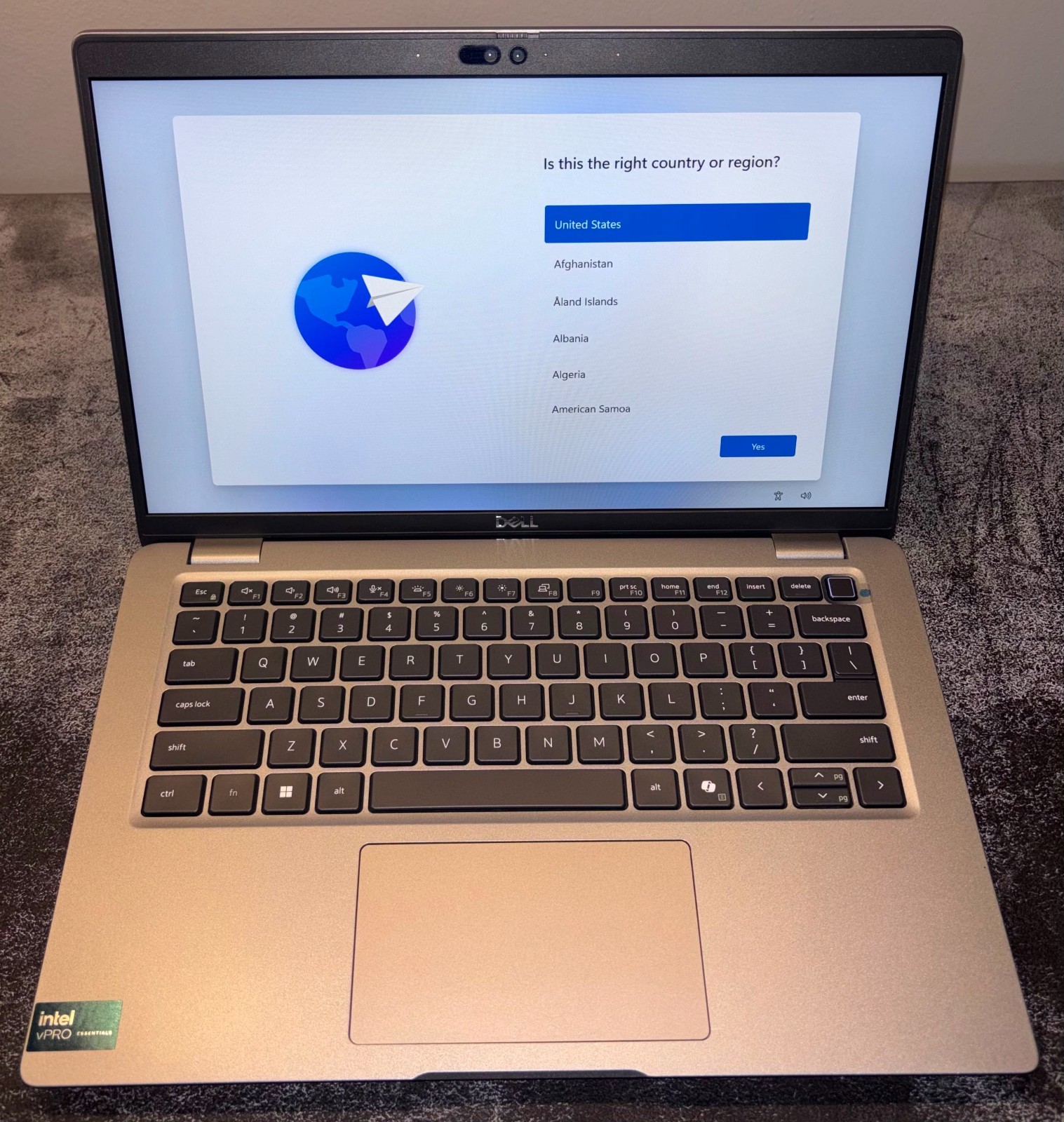 Dell Latitude 5450 14″ | Touchscreen | Core Ultra 7 165U | 16GB RAM | 256GB SSD