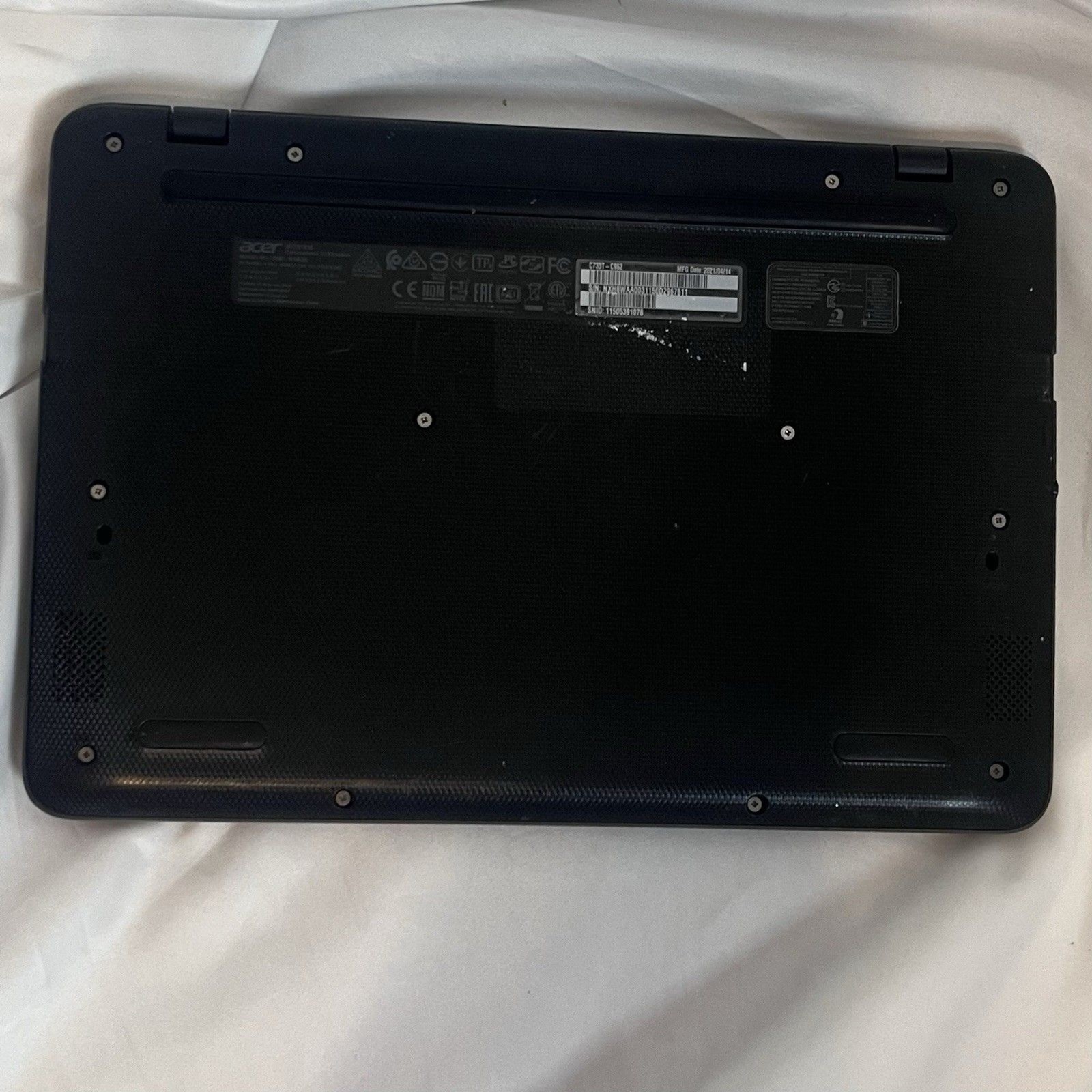 Acer C733 Chromebook Intel Celeron N4020 4GB , 32 GB SSD LINUX Capible W/USB-C