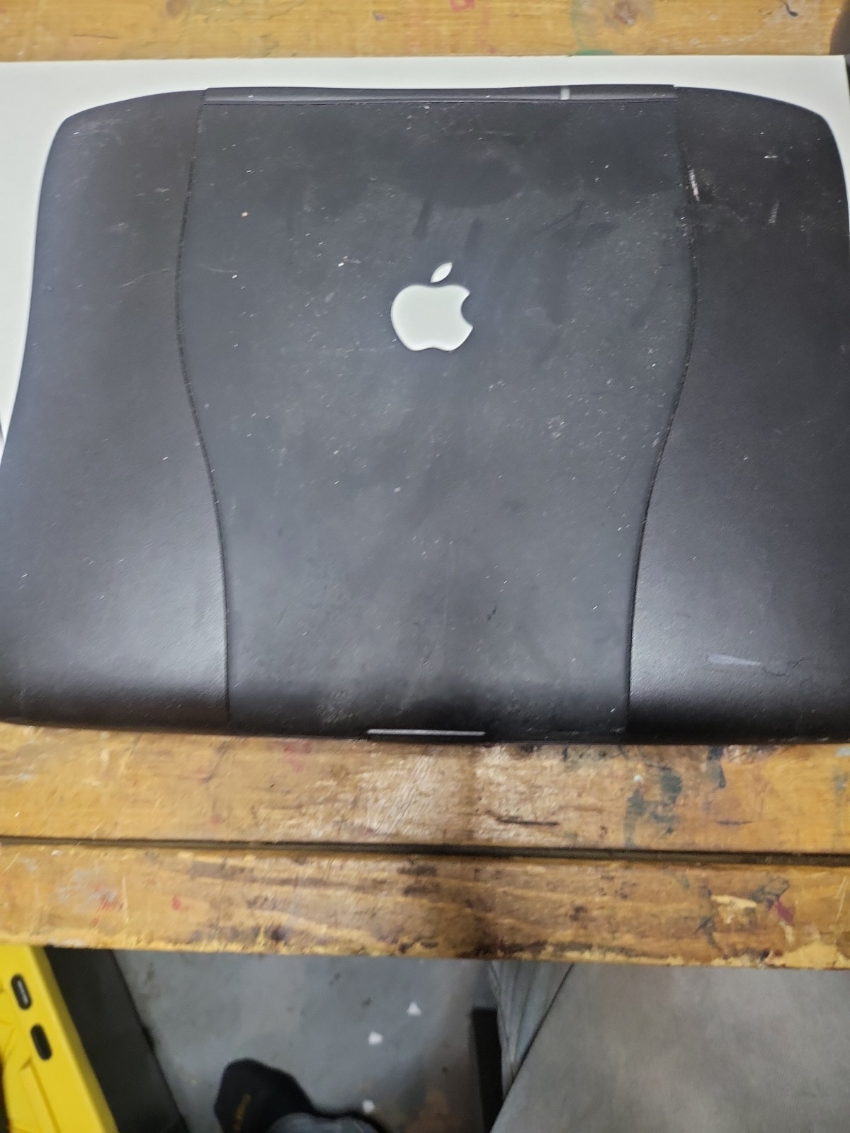Apple Powerbook G3 M4753 300MHz -1MB PowerPC 750 64MB RAM 8GB – Untested