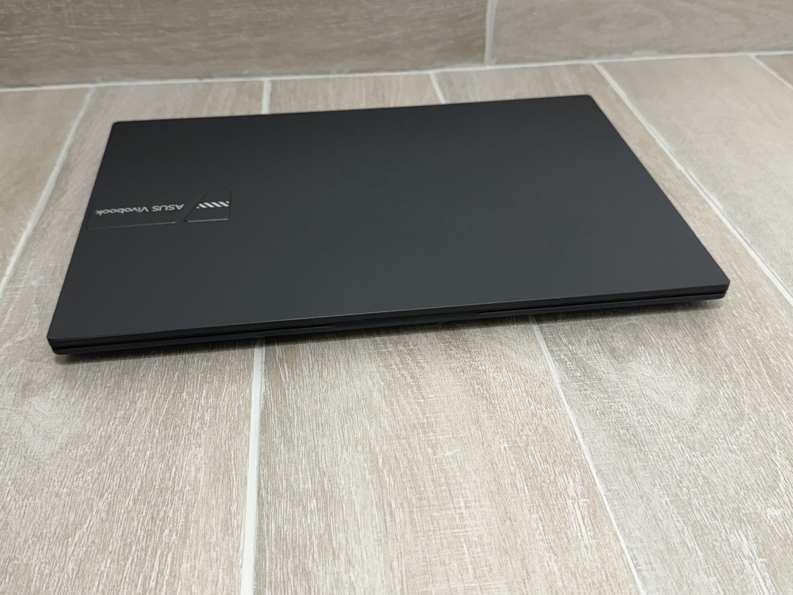 Asus VivoBook F1605V 16″ WUXGA Core i7-1355U 16GB RAM 512GB NVMe Win-11