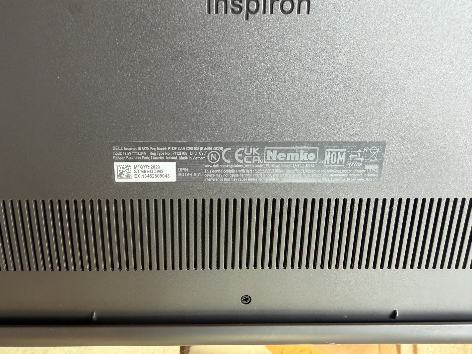 dell inspiron 15 3520 i5