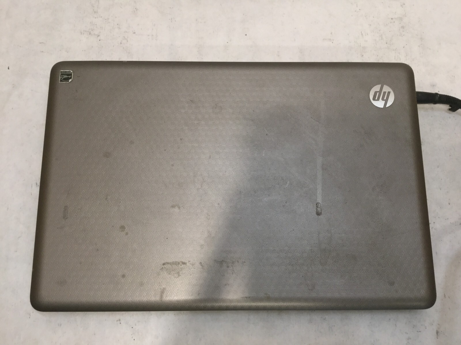 HP G62-144DX / Intel Core i3 RECEIVES POWER / (NO BOOT/MISSING PARTS!) -MR