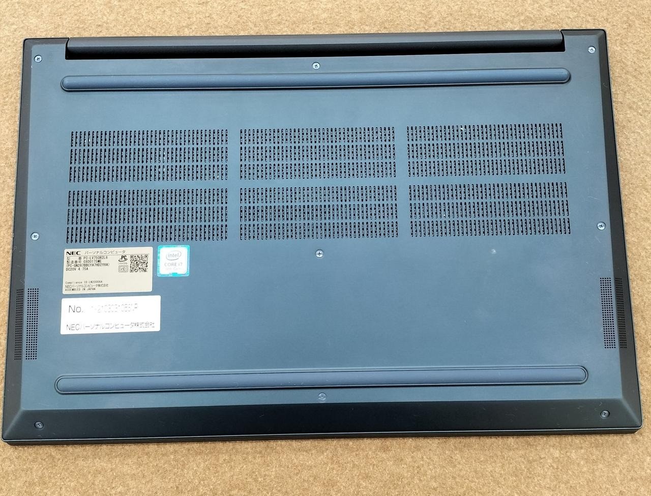NEC LAVIE VEGA LV750/R2L6 Core i7-9750H 2.6GH SSD 512GB 8GB 4K Win 11 Home