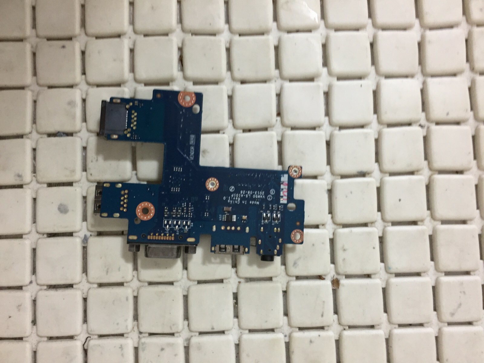 DELL LATITUDE E5540 VGA HDMI LAN CARD
