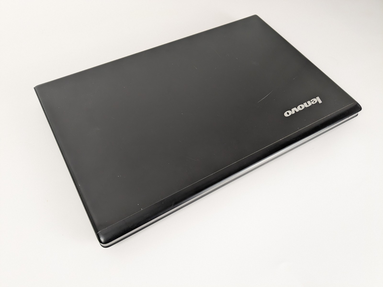 Lenovo IdeaPad Z710 17″ i7-4700MQ 8GB RAM 240GB SSD + NVIDIA GeForce