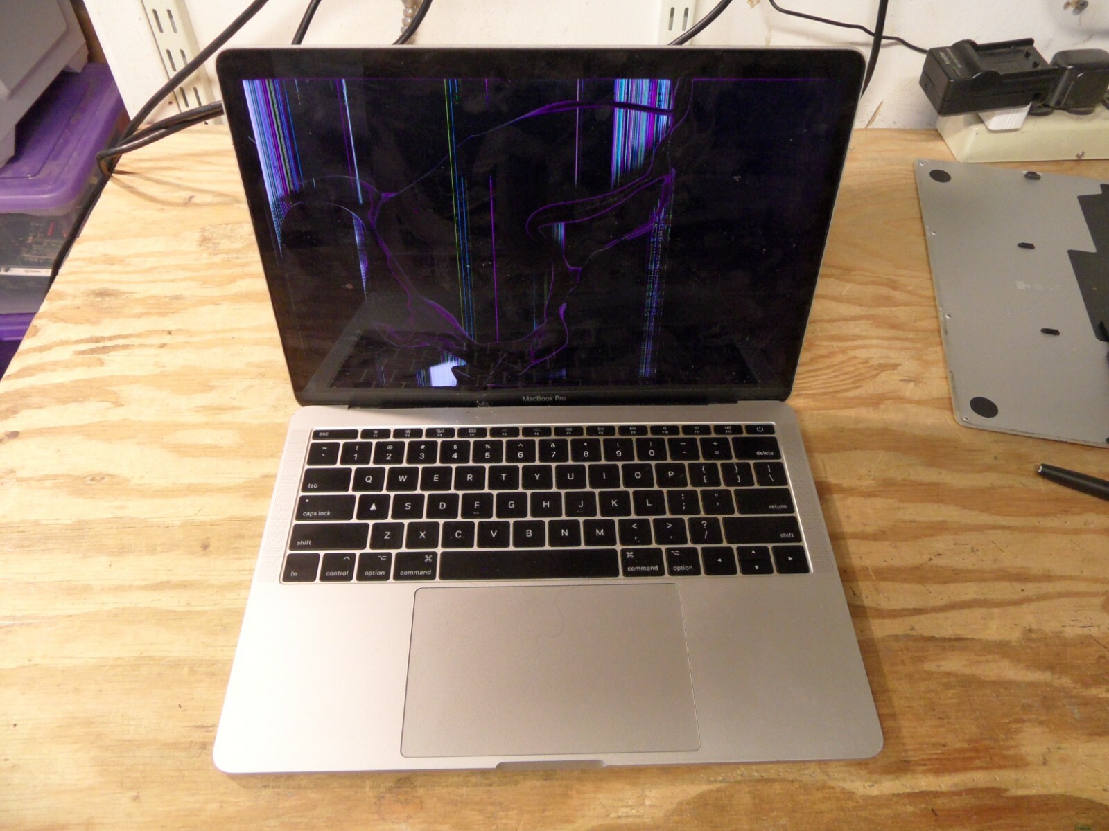 Mid 2017 13″ Retina 4 Parts Extensive Damage See Pics Turned On Lit Screen A1708