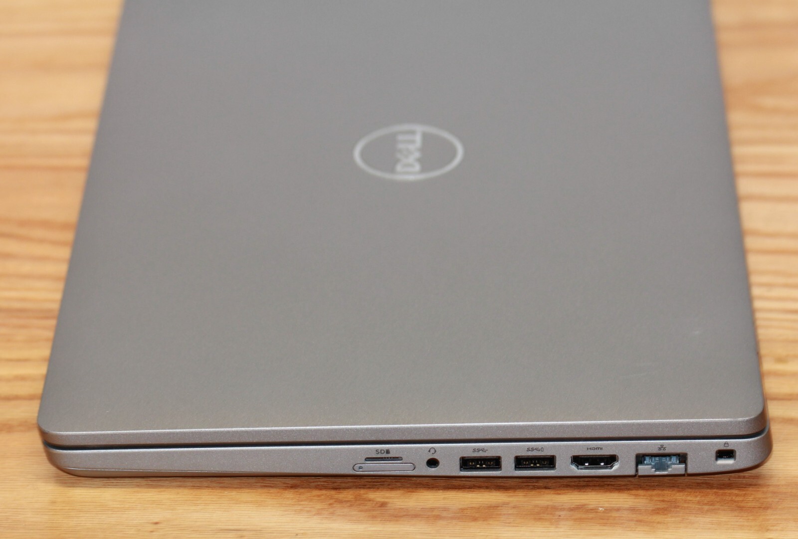 Latitude 5510: 15.6 FHD, i7-10610U, 32GB, 1TB NVMe, Win 11 Pro ** Read Desc.**