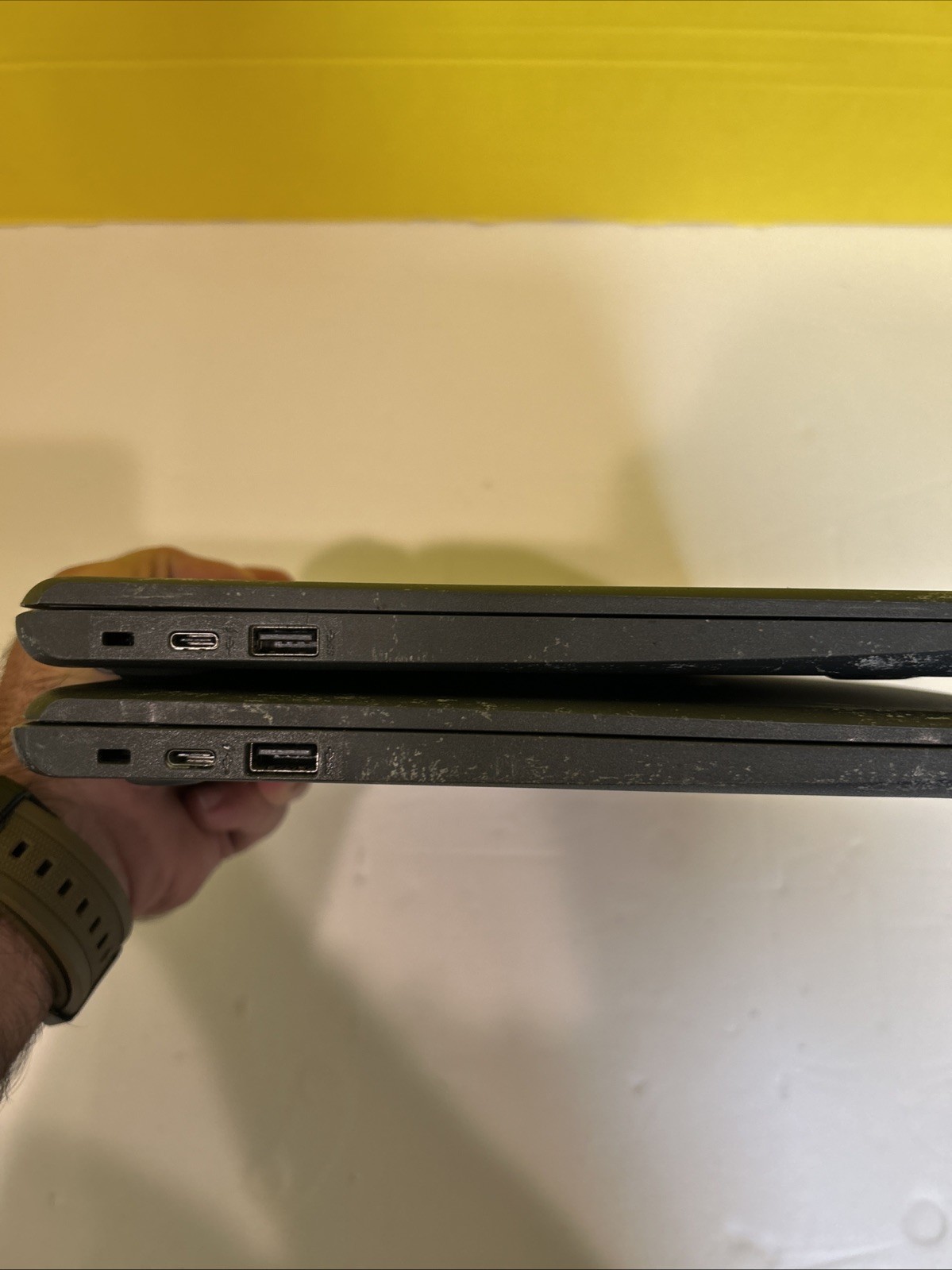 Lot of 2 HP Chromebook 14 G5 14″ For Parts Repair SCREEN