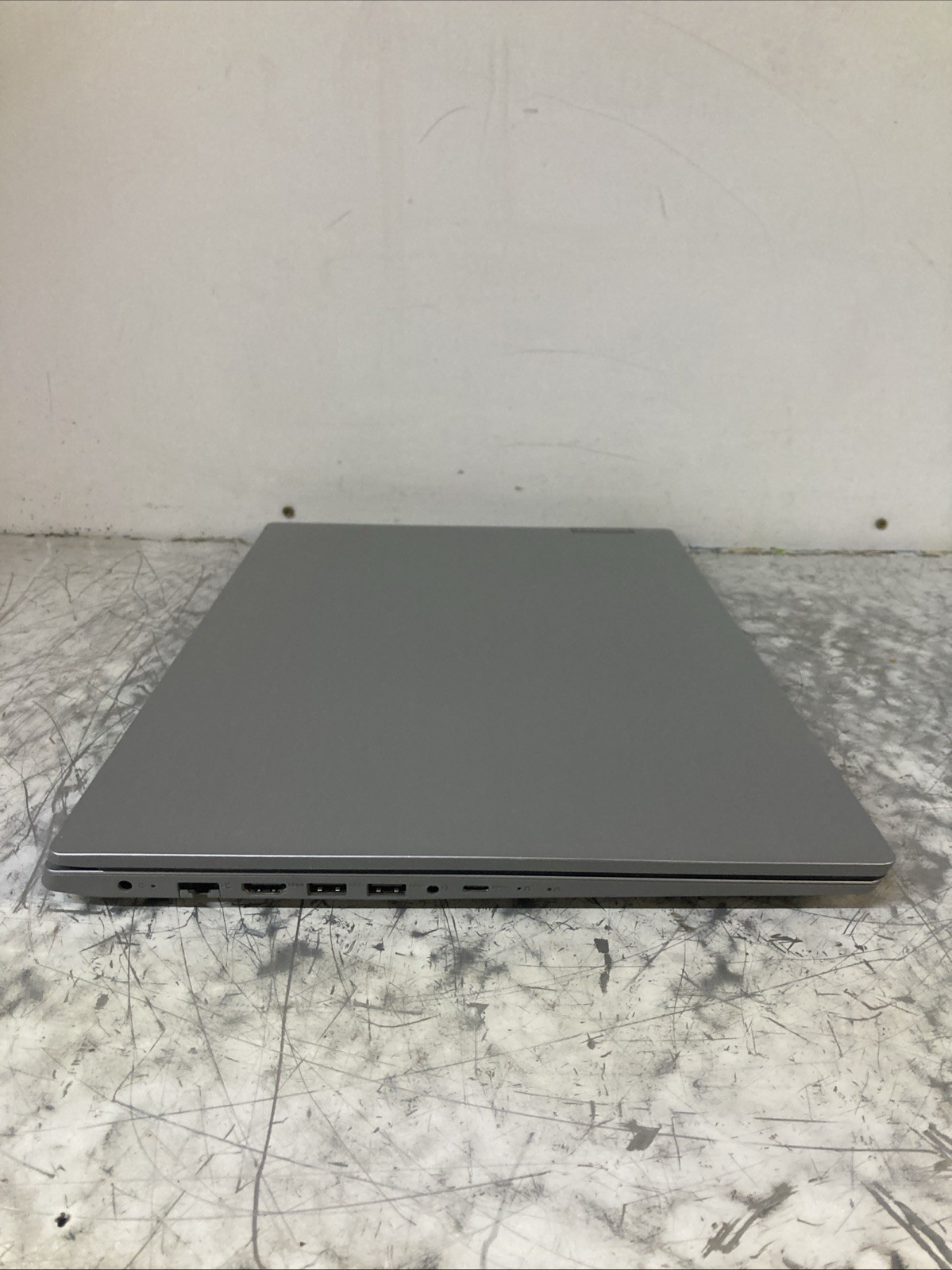 Lenovo Ideapad L340-17API AMD Ryzen 5 3500U 2.1 GHz 8 GB No HDD Boot to BIOS