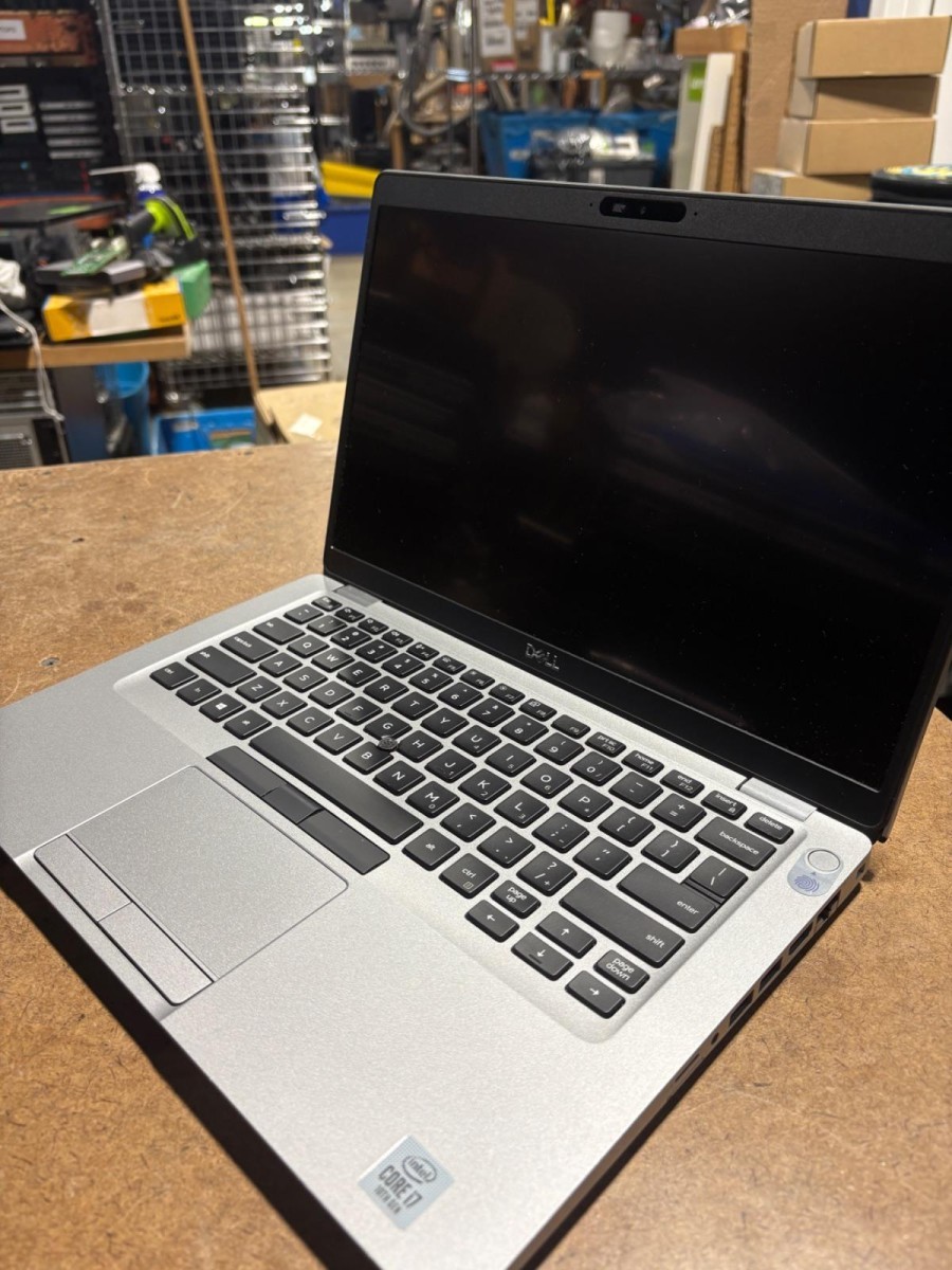 Dell Latitude 5411 14″ i7-10850H 8GB RAM 256GB SSD FHD No Charger/No OS Tested