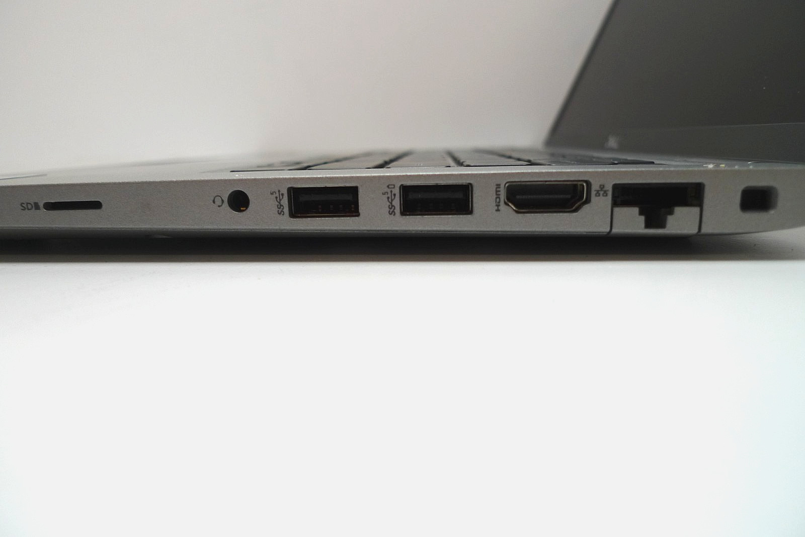 Dell Latitude 5430 | i5-1235U | 16GB RAM | 512GB NVMe | Linux, Charger, Key Wear