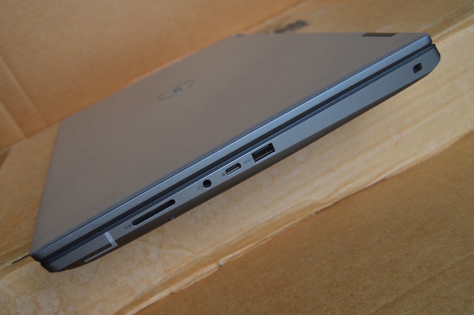 DELL PRECISION 7780 FHD i9-13950HX 64GB 512GB RTX 3500 Ada Backlit KB