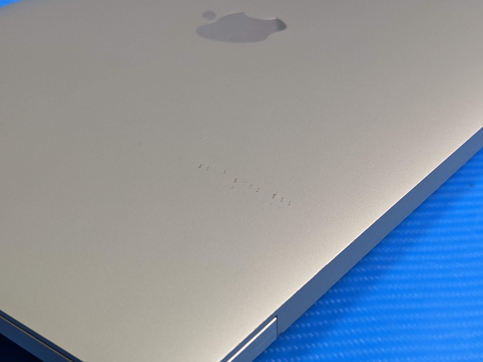 Apple MacBook Pro (2020) 13.3″ A2338 M1 8CPU/8GPU 3.2GHz 16GB 1TB OS Tahoe +PA