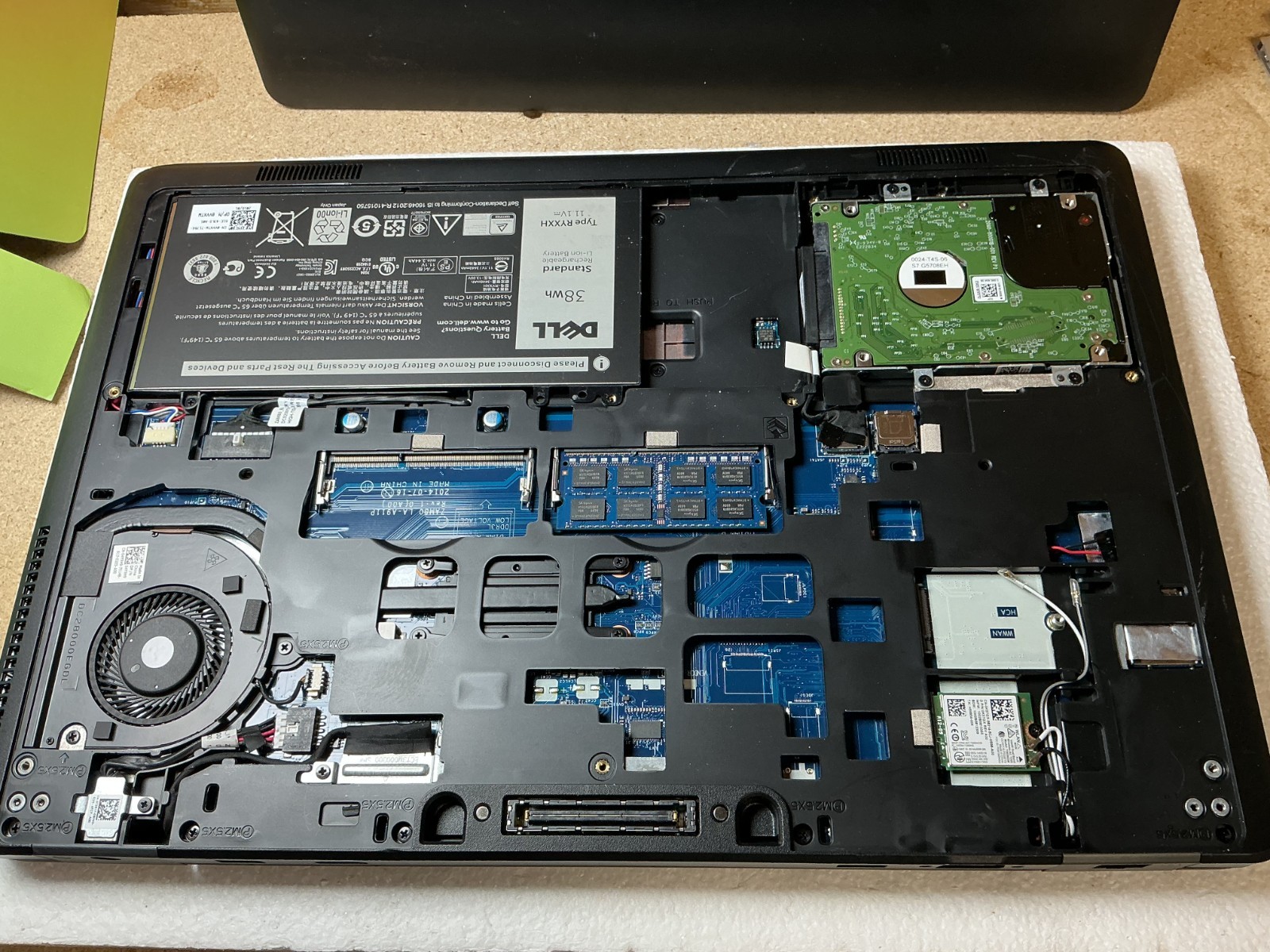 Dell latitude E5550 laptop core i7-5600U 2.60GHz 8GB Ram Windows 10 Pro