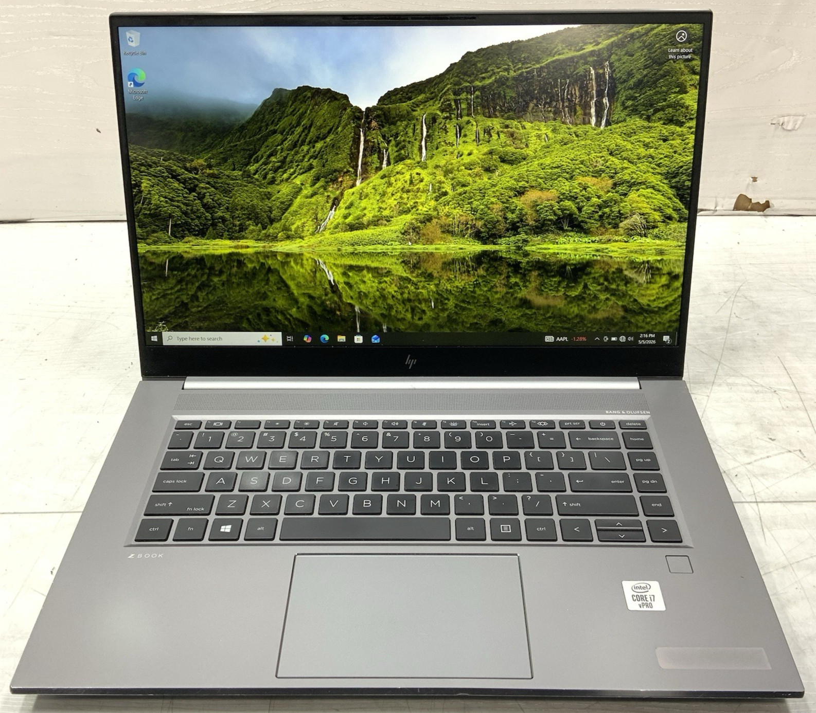 HP ZBook Studio Gen 7 Intel i7-10850H 32GB DDR4 512GB NVMe Quadro T2000 W10P