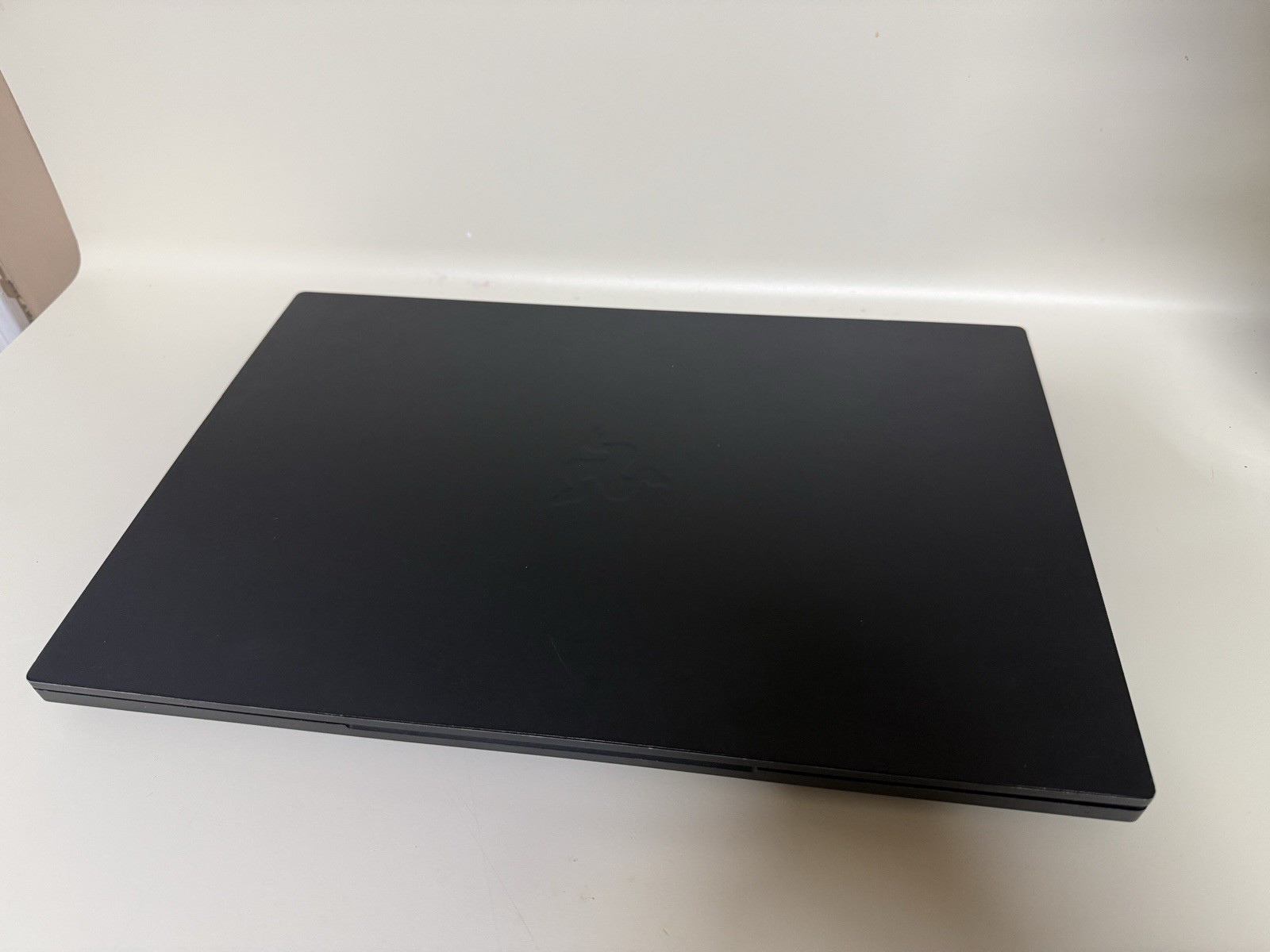 Razer Blade 15 Advanced 15in 360hz i7-10875H RTX 3080 32GB Ram 1TB SSD