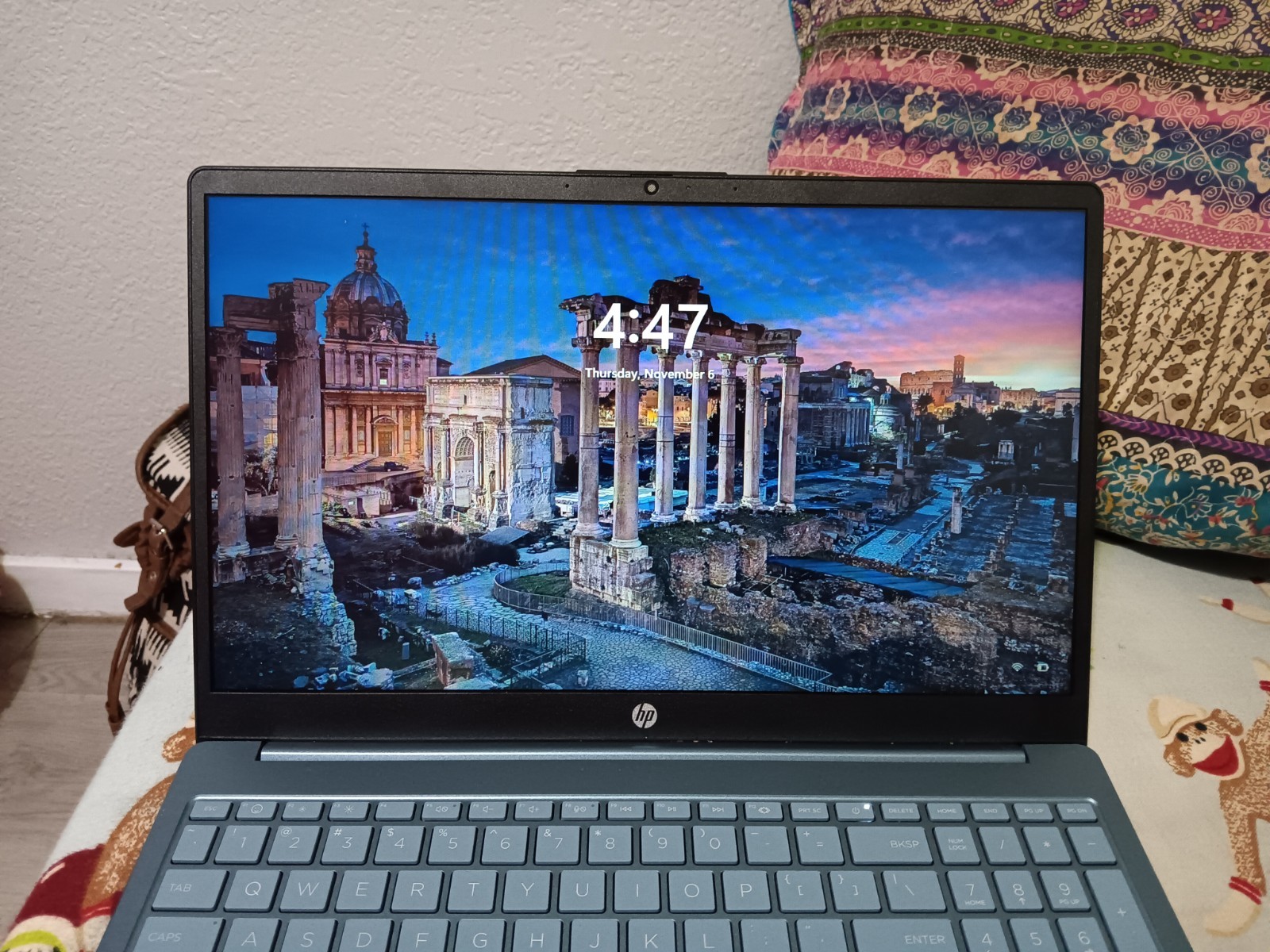 HP laptop 15-fd0xxx intel core i3 238 GB – 8 GB RAM