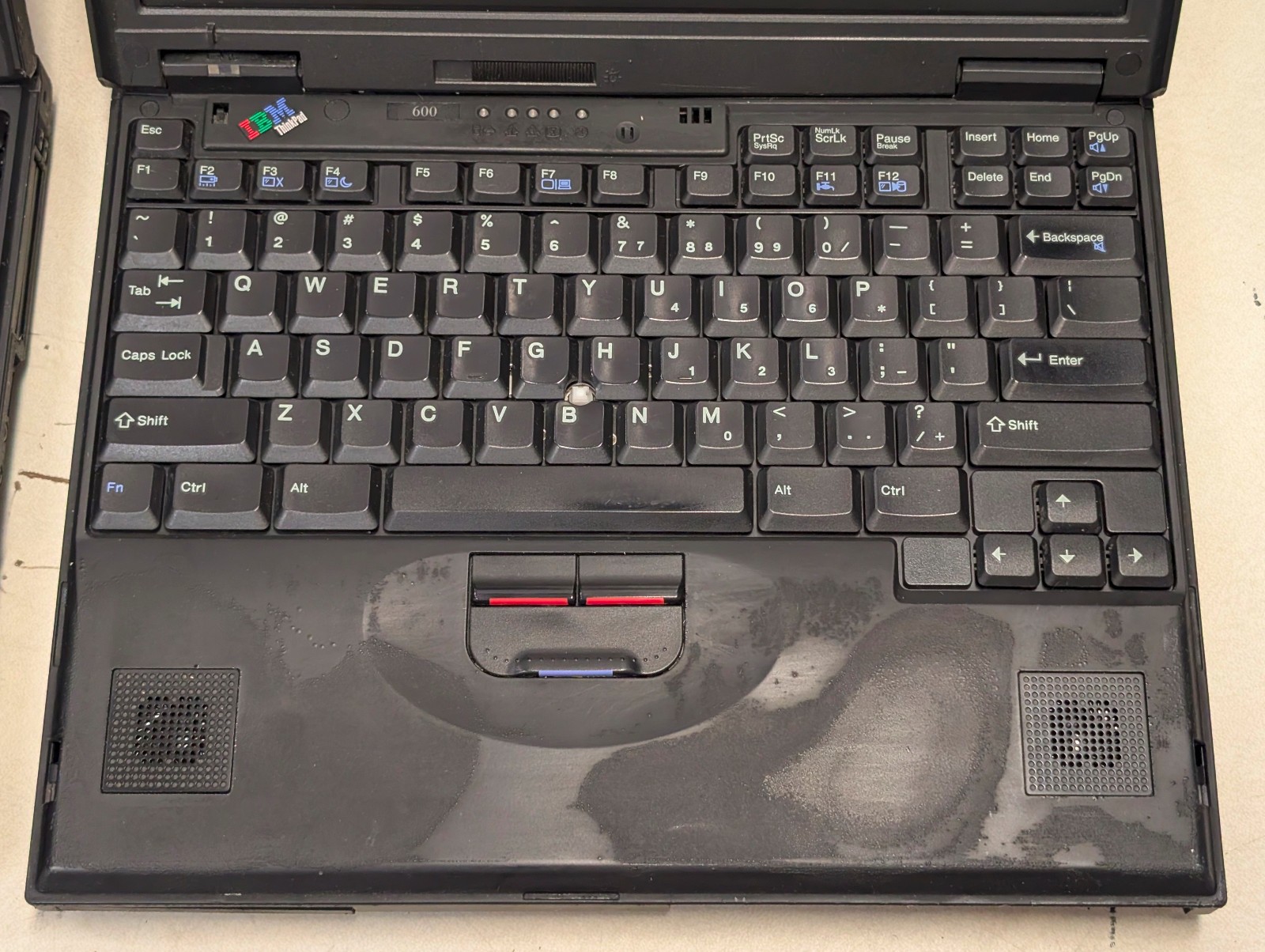 IBM ThinkPad 600 lot for parts; bad screen on 600x, bad MOBO on 600; no HDDs