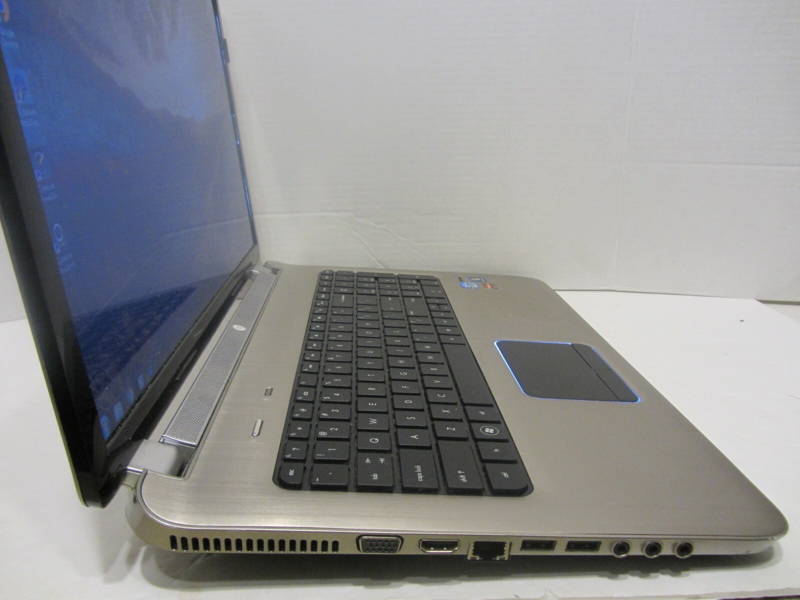 HP PAVILION DV7-6143CL 17.3 CORE i7-2630QM@2.0GHz 6GB RAM 500GB HDD WIN 7 OFF 13