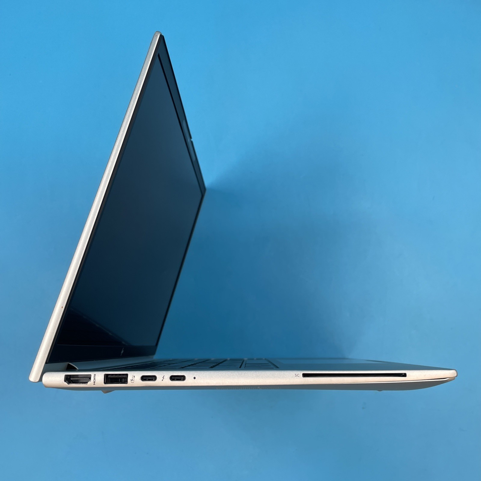 HP EliteBook 840 G11 | Ultra 5 135U | 32GB RAM | 512GB SSD | NO OS | 88% BATTERY