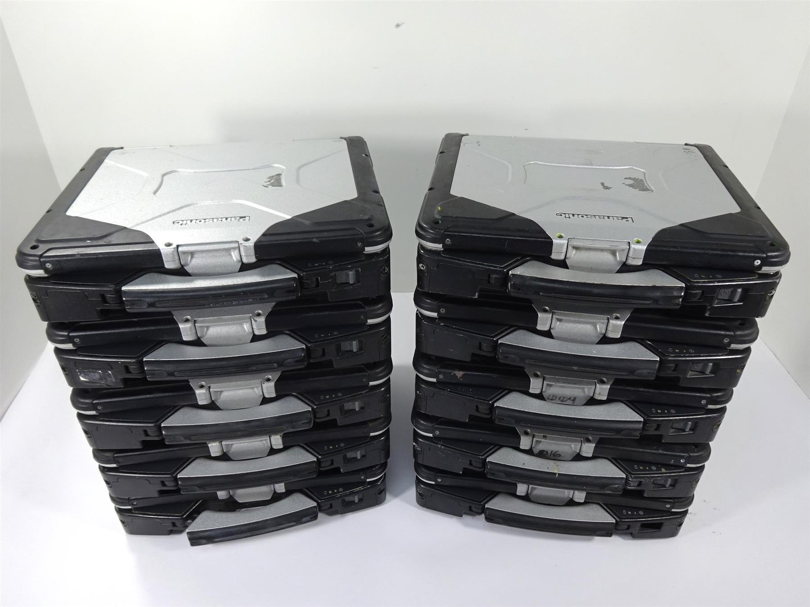 Lot 10 – Panasonic CF-31 Core i5-3340M 2.7GHz 4GB DDR3 – MK4 – No Hard Drive