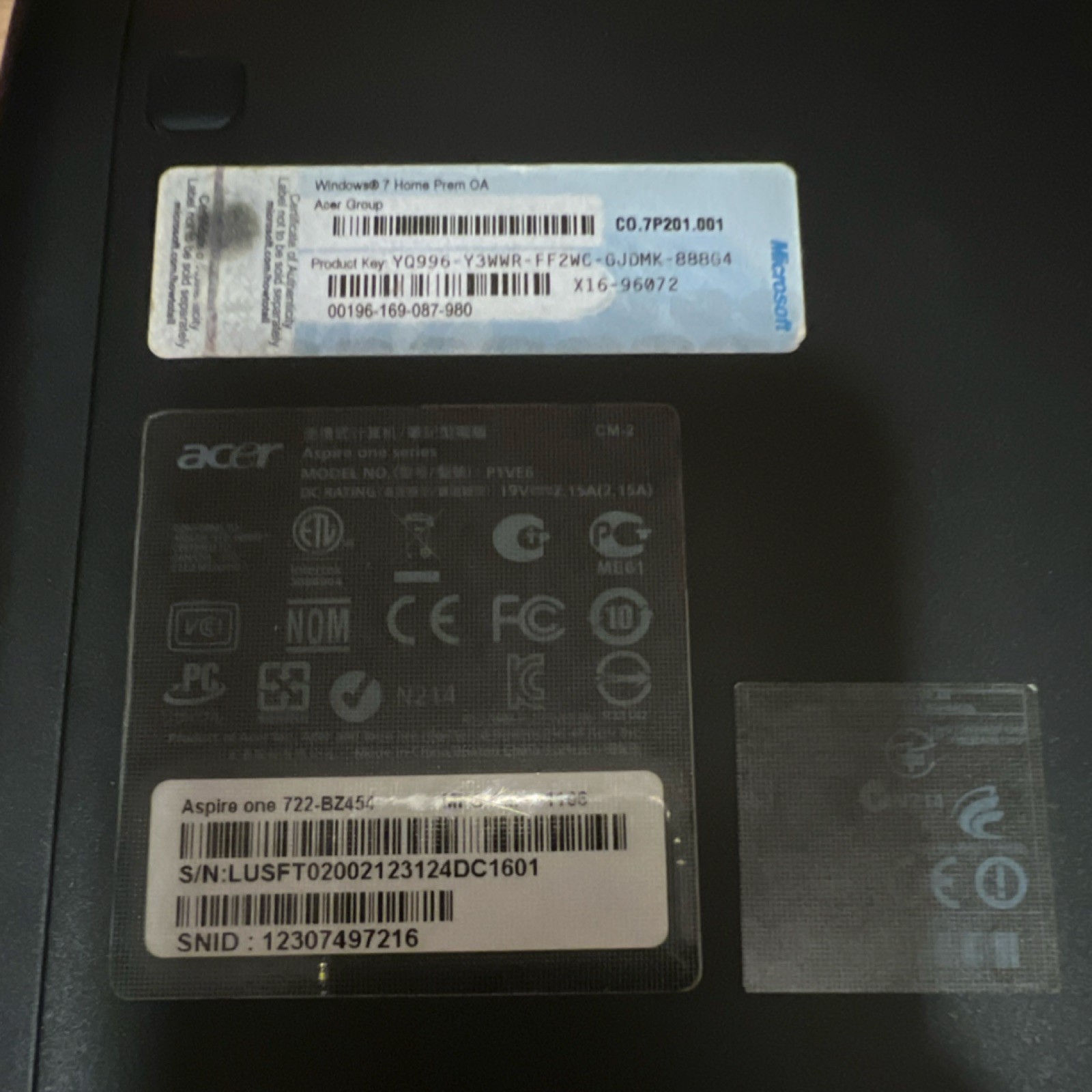 Acer Aspire one 722-BZ454 Notebook Laptop