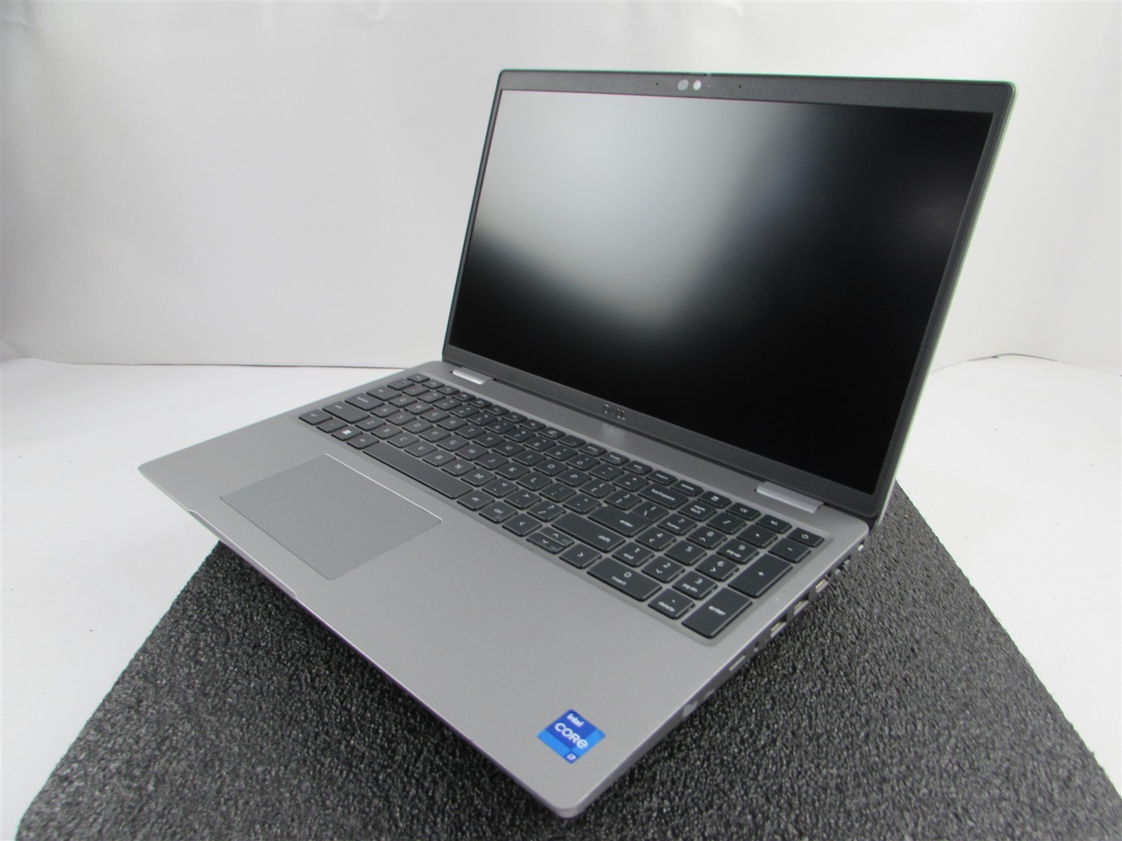 DELL LATITUDE 5531 1920X1080 FHD I7-12800H (14 CORES 1TB SSD 32GB RAM NO O.S/BAT