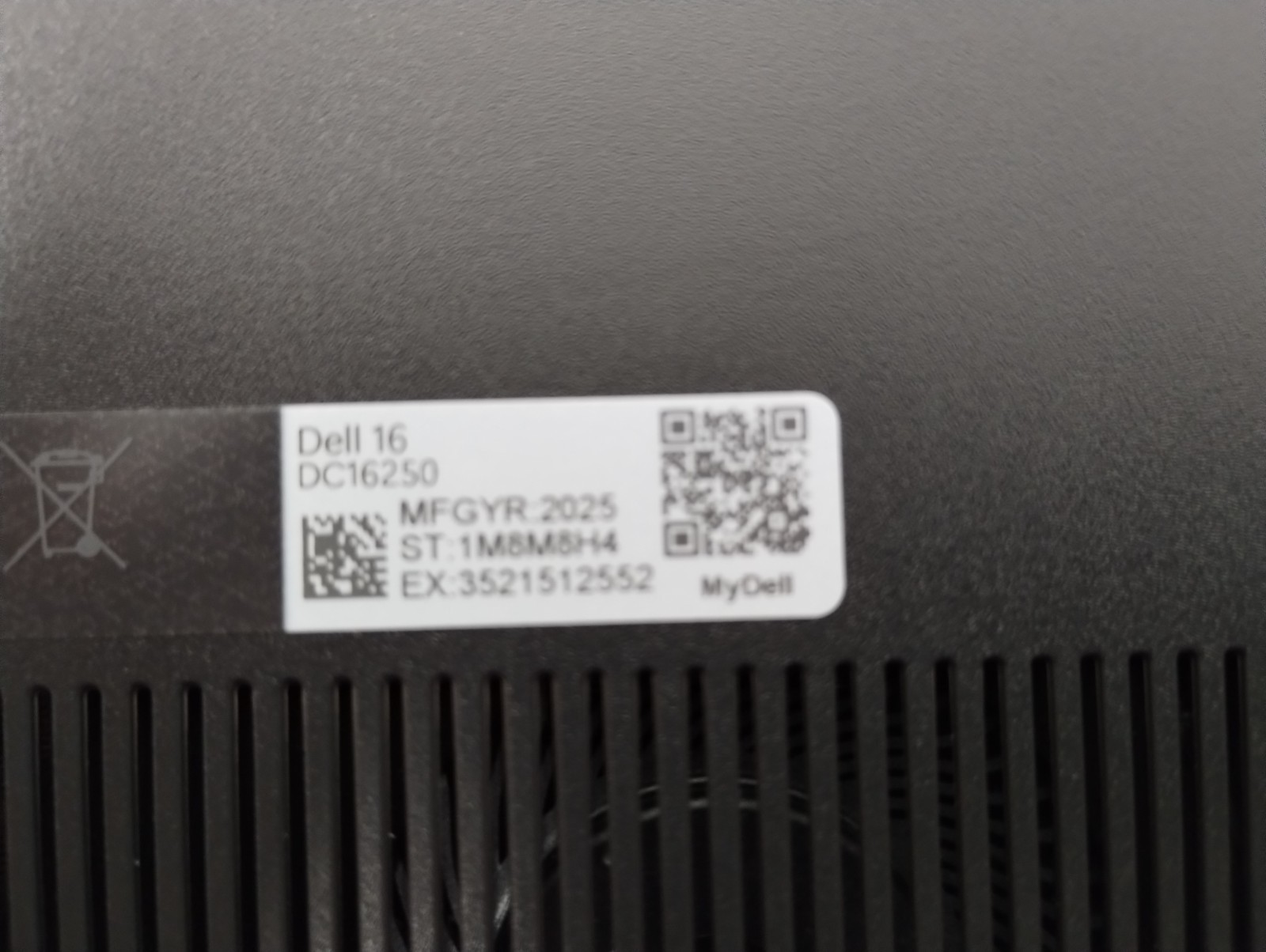 DELL 16 DC16250 MRYT3, Intel Core 7 150U, 1.80 GHz, 16 GB RAM, 1 TB NVMe SSD