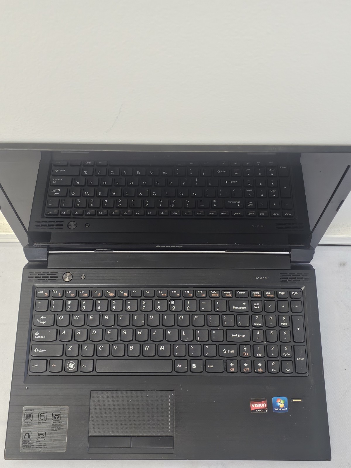 Lenovo B575 Laptop – AMD E-350 – 4GB RAM – 320GB HDD – Windows 10