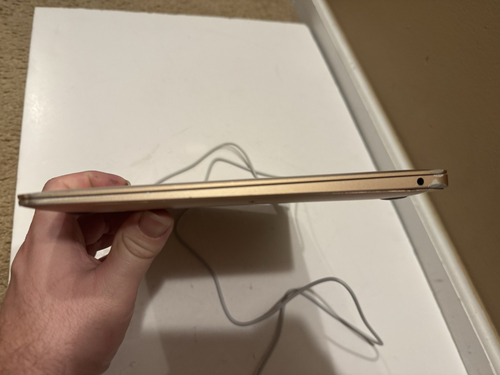 MacBook Air 13″ A2337 FOR PARTS, REPAIR Password LOCKED Internal Cracked Screen