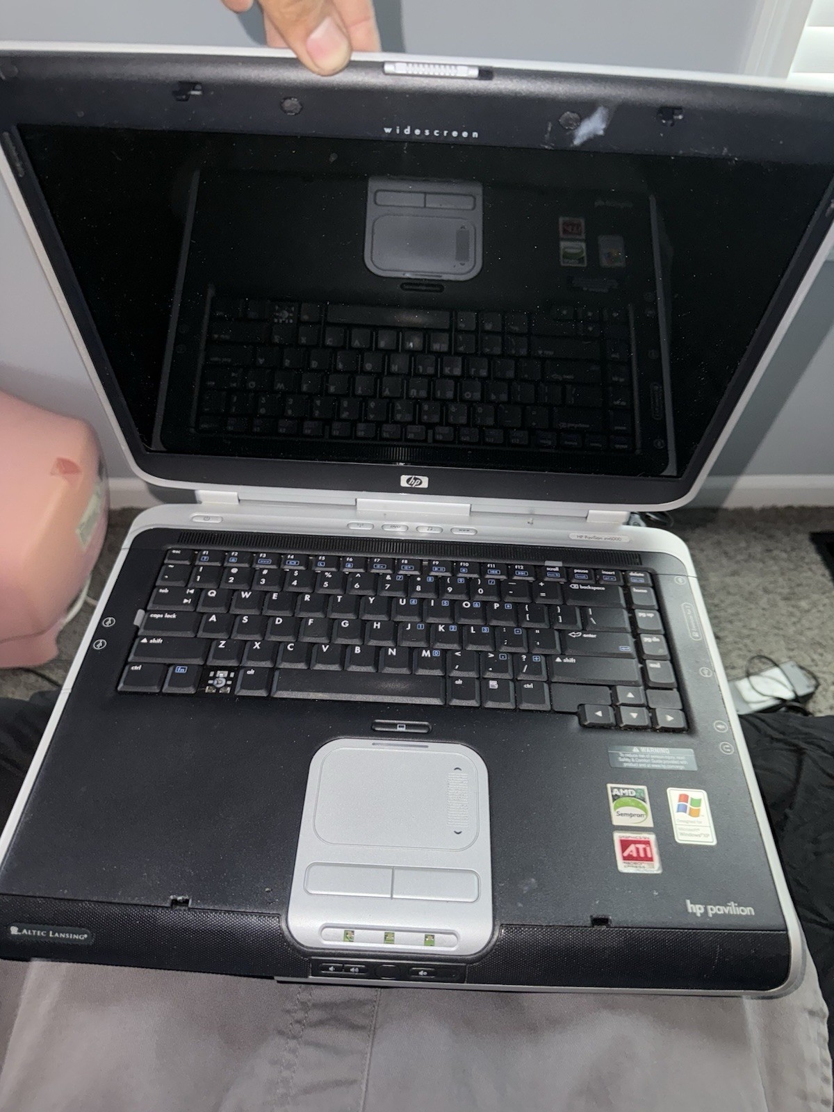 HP Pavillion – zv6000 – For parts