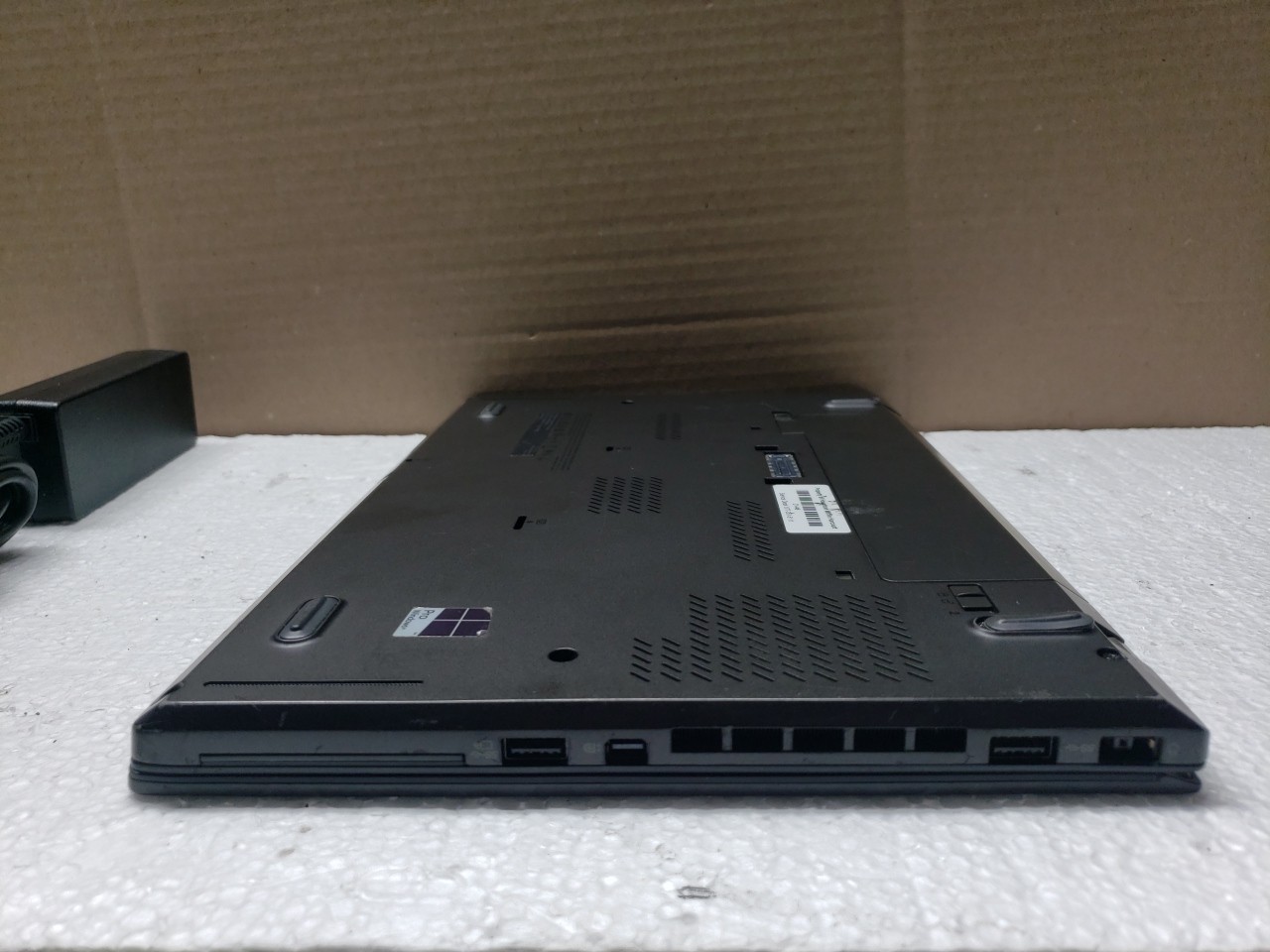 Lenovo Thinkpad T450s Intel i7-5600U 12GB RAM 500GB HDD W11