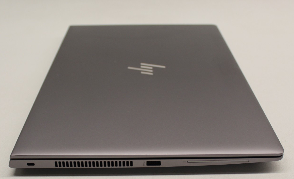 HP ZBook 15UG6 I7-8665U 256GB NvME 16GB DDR4 Win11Pro* -Needs Battery