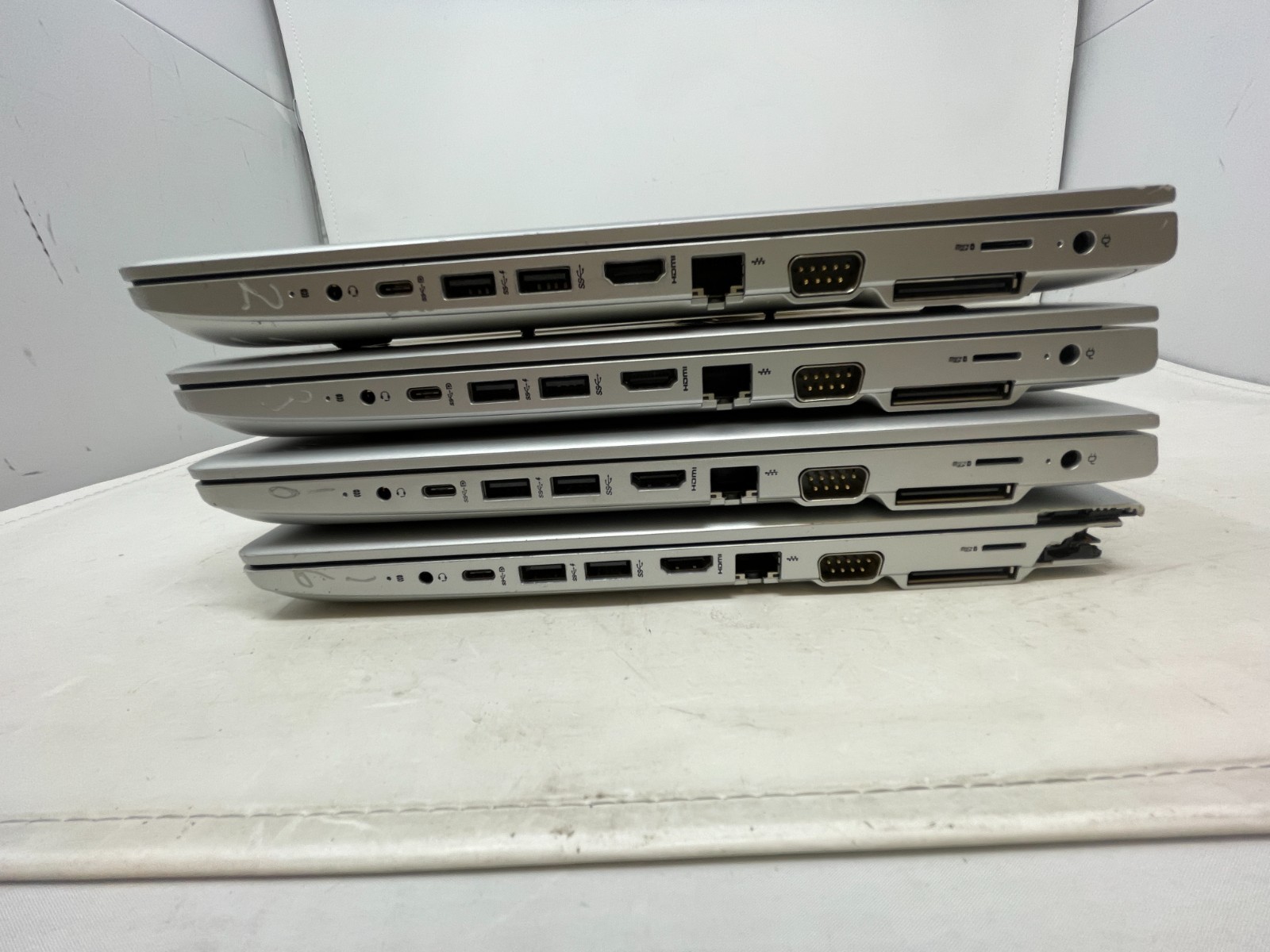 Lot – 4 HP ProBook 650 G4 15.6″ i5-7200U @2.50GHz | 256GB SSD 8GB RAM Win 11 Pro