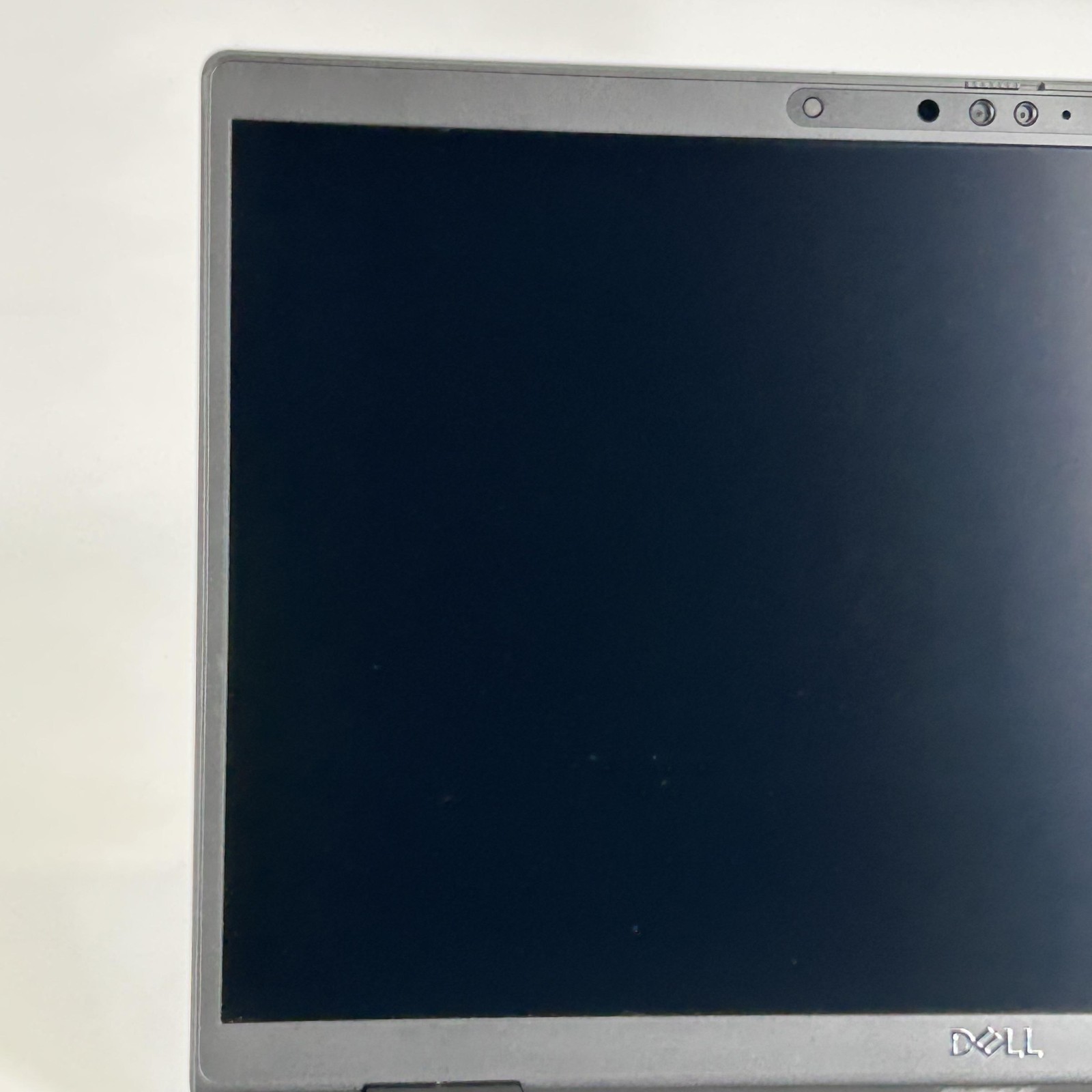 Dell Latitude 7330 13.3 Black FHD 1.8 GHz i7-1265U 16GB 512GB SSD Very Good