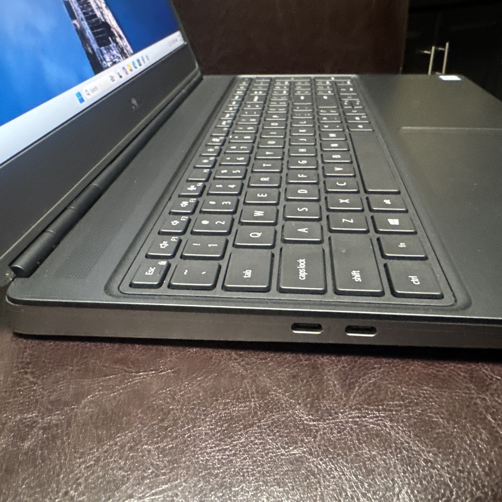 Dell Precision 7550 15.6” Xeon W-10885M 2TB SSD 64GB RTX 3000 4K Win 11
