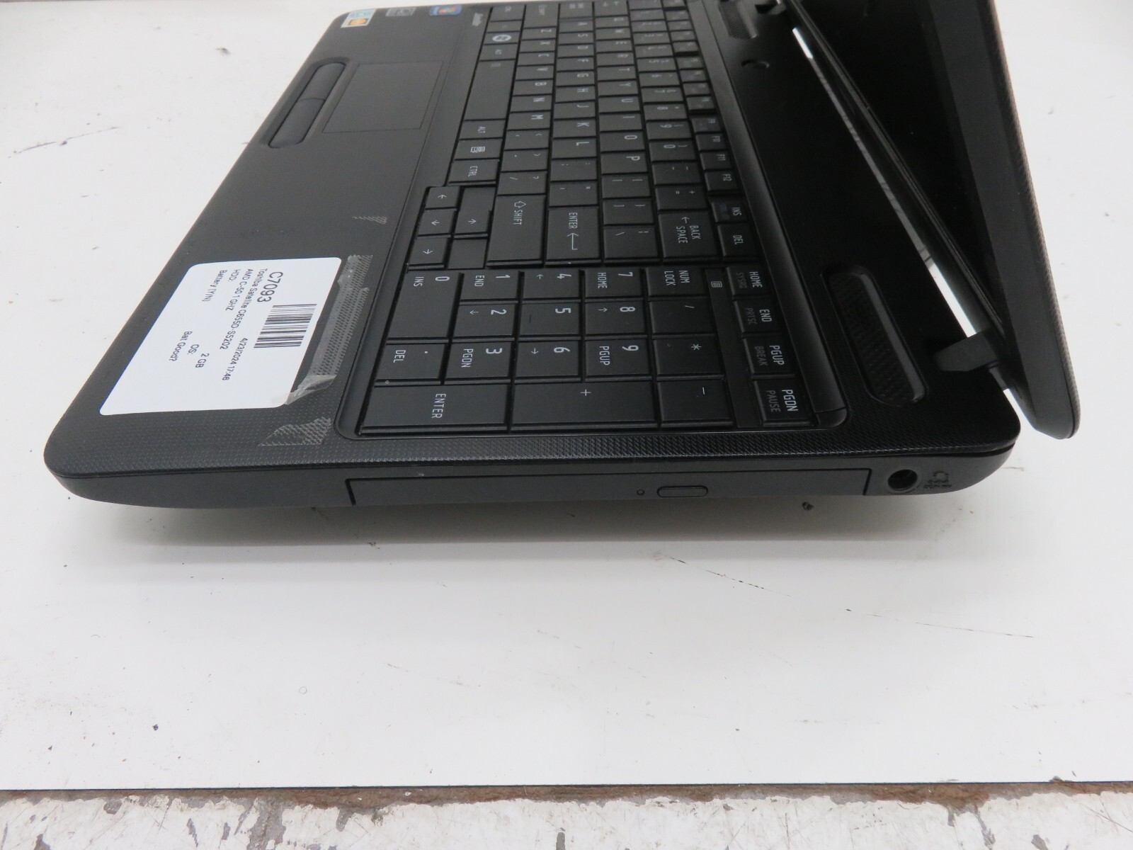 Toshiba Satellite C655D-S5202 Laptop AMD C-50 2GB Ram No HDD/Batt/Bad Hinges