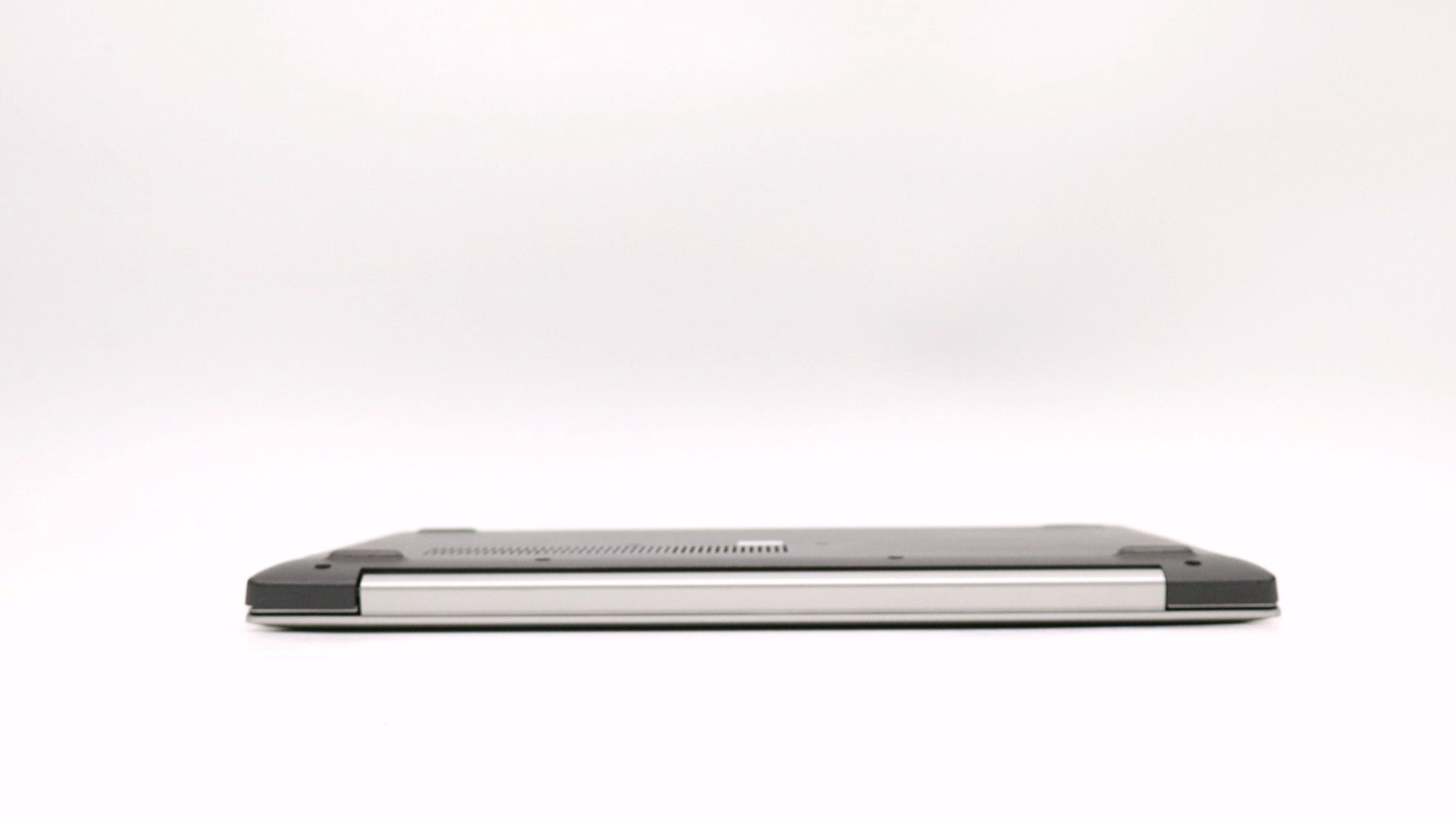 Lenovo ideapad 330-14IGM 14″ Celeron N4000 8GB 512GB – Good