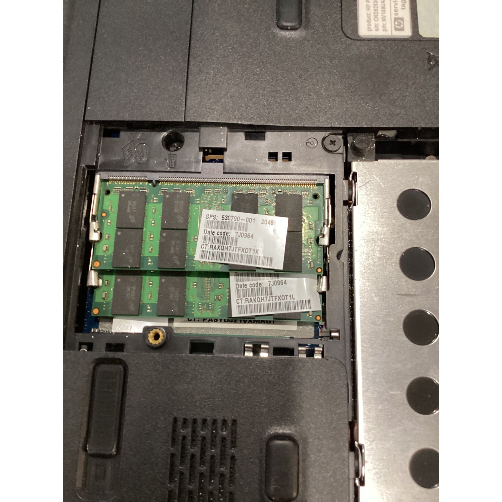 HP Pavilion dv3-2155mx LaIntel Core 2 Duo 4GB RAM Blue Damask (For Parts Only)