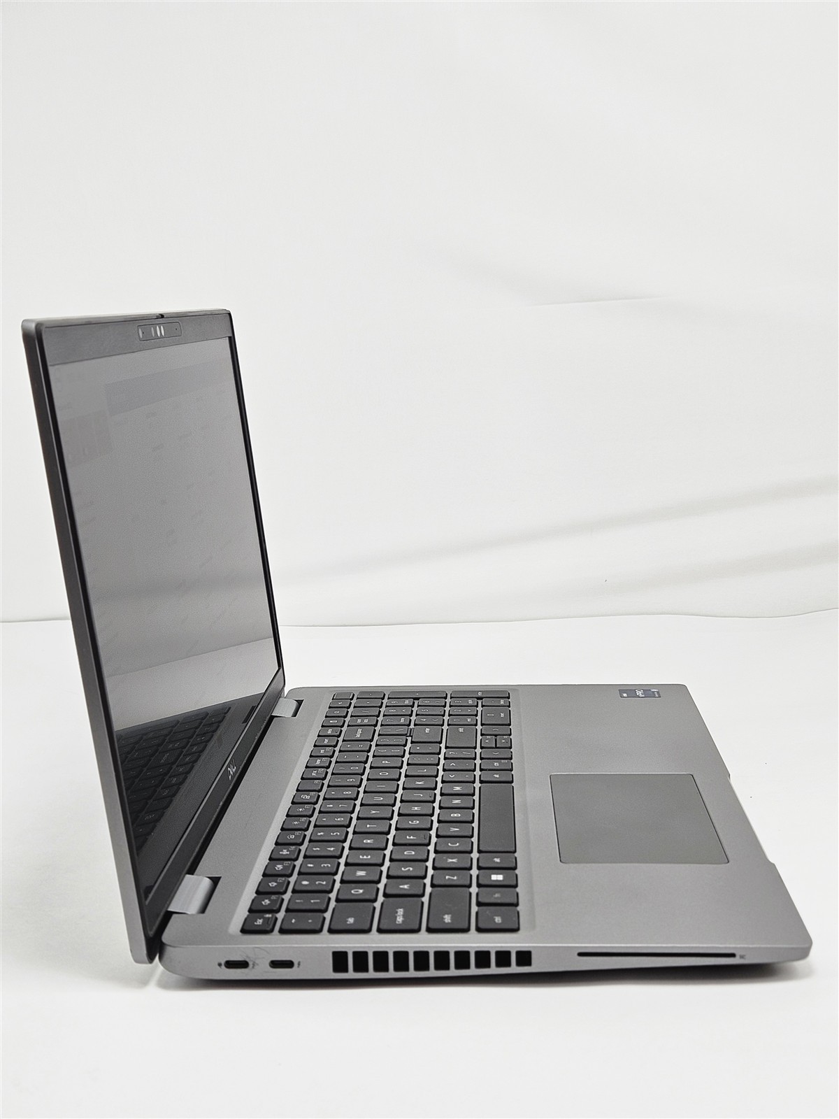 Dell Precision 3570 15.6″ Core i7-1255U 1.7GHz 16GB 256GB SSD T550