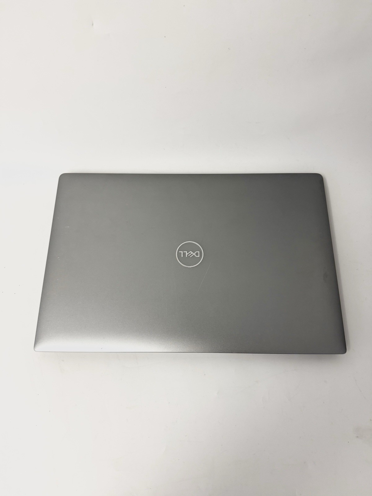 Dell Precision 5540 Intel Core i9-9980HK 2.40GHz 32GB 512GB NVIDIA T2000 -LAPTOP