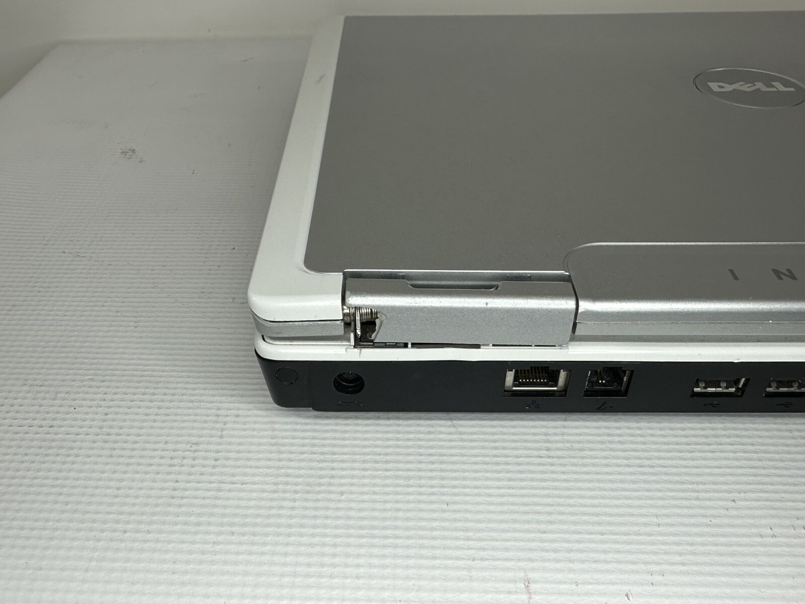 Dell Inspiron Laptop 1501 AMD ATHLON 64×2 2GB RAM 120GB HDD For Parts Repair