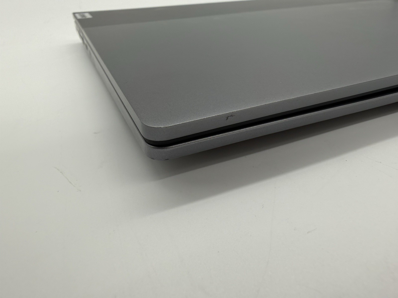 Lenovo ThinkBook 14 G7 IML 14″ Ultra 7 155U 16GB DDR5 512GB SSD Touchscreen