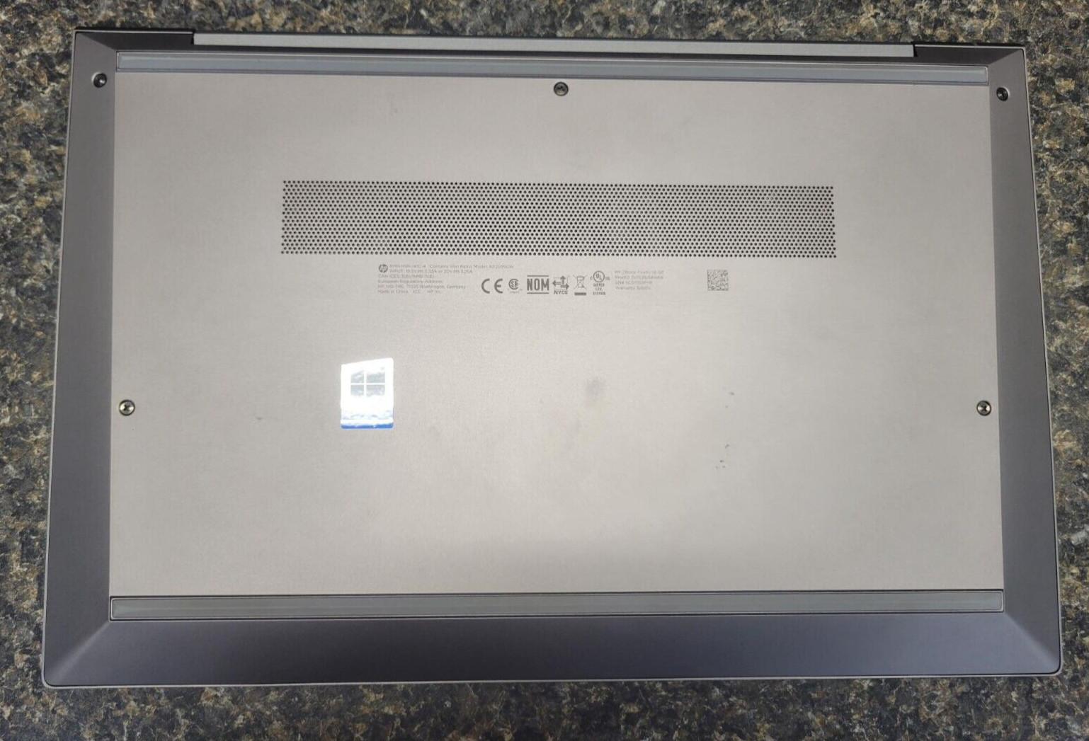HP ZBook Firefly 14 G8 I7-1185G7 512GB NvME SSD 16GB DDR4 Win11Pro* See Descript