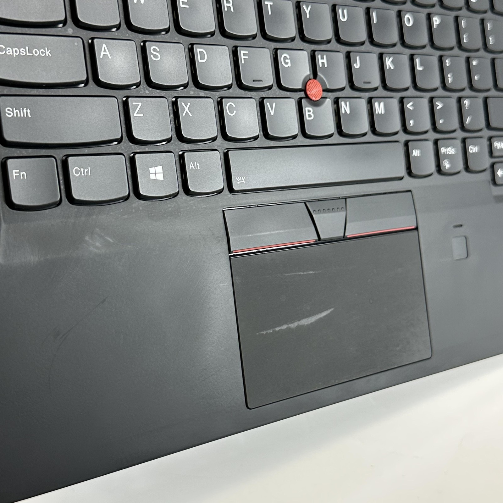 Lenovo ThinkPad X1 Carbon Gen 6 14 2K i7-8650U 1.90GHz 16GB 256GB SSD Good